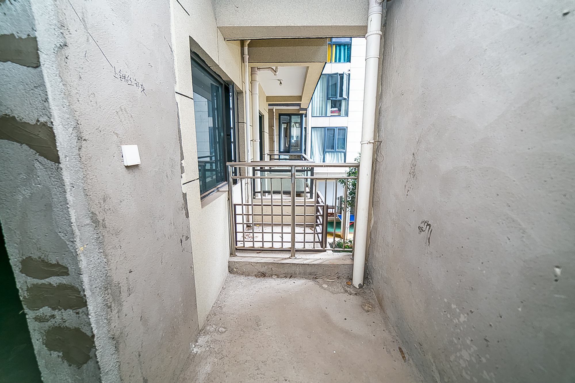 华银南苑融域 3室1厅1卫 96.0万 华银南苑融域 3室1厅1卫 96.0万其他