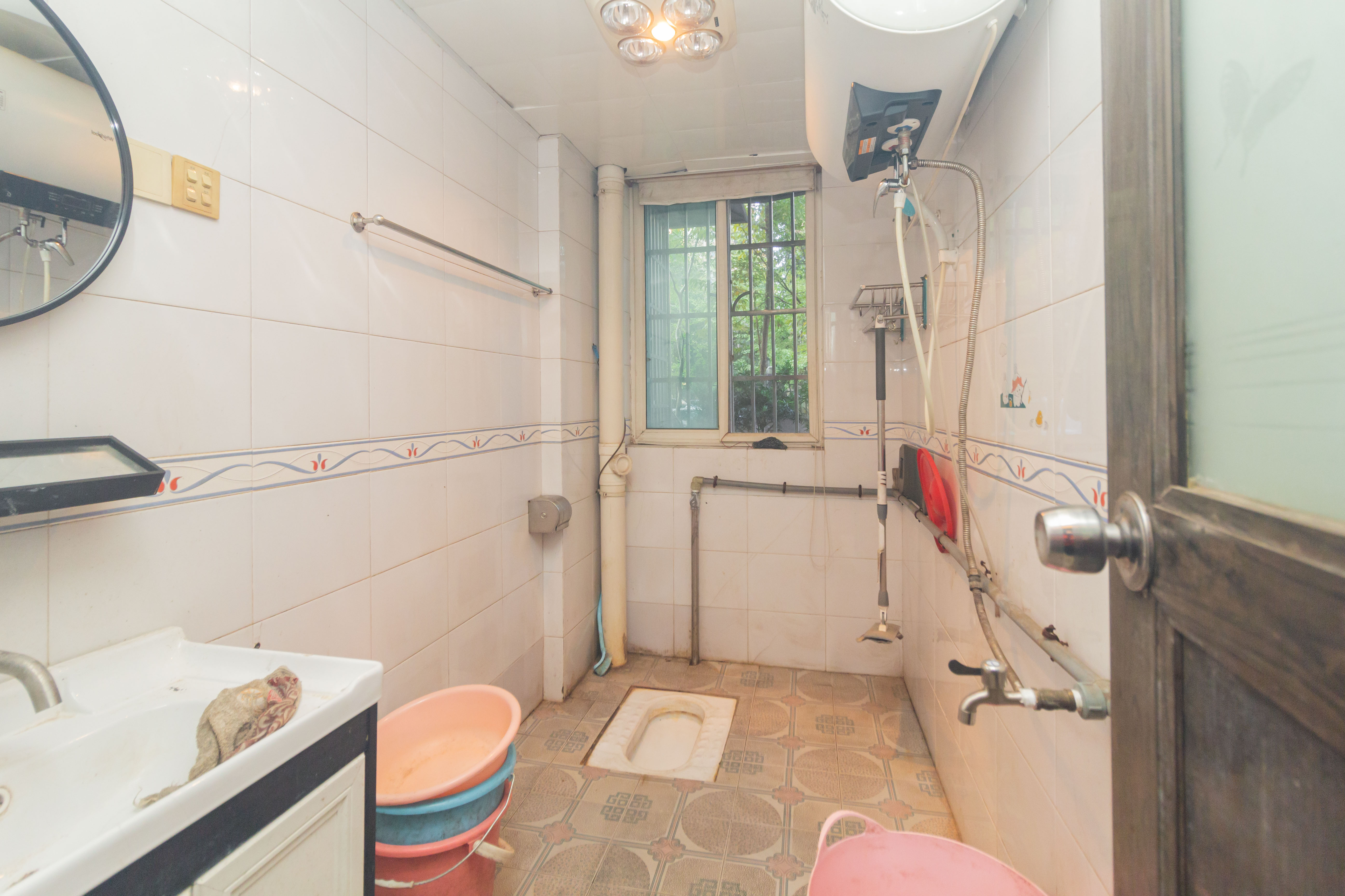 东城名苑 3室2厅2卫 1500.0元/月 东城名苑 3室2厅2卫 1500.0元/月室内图