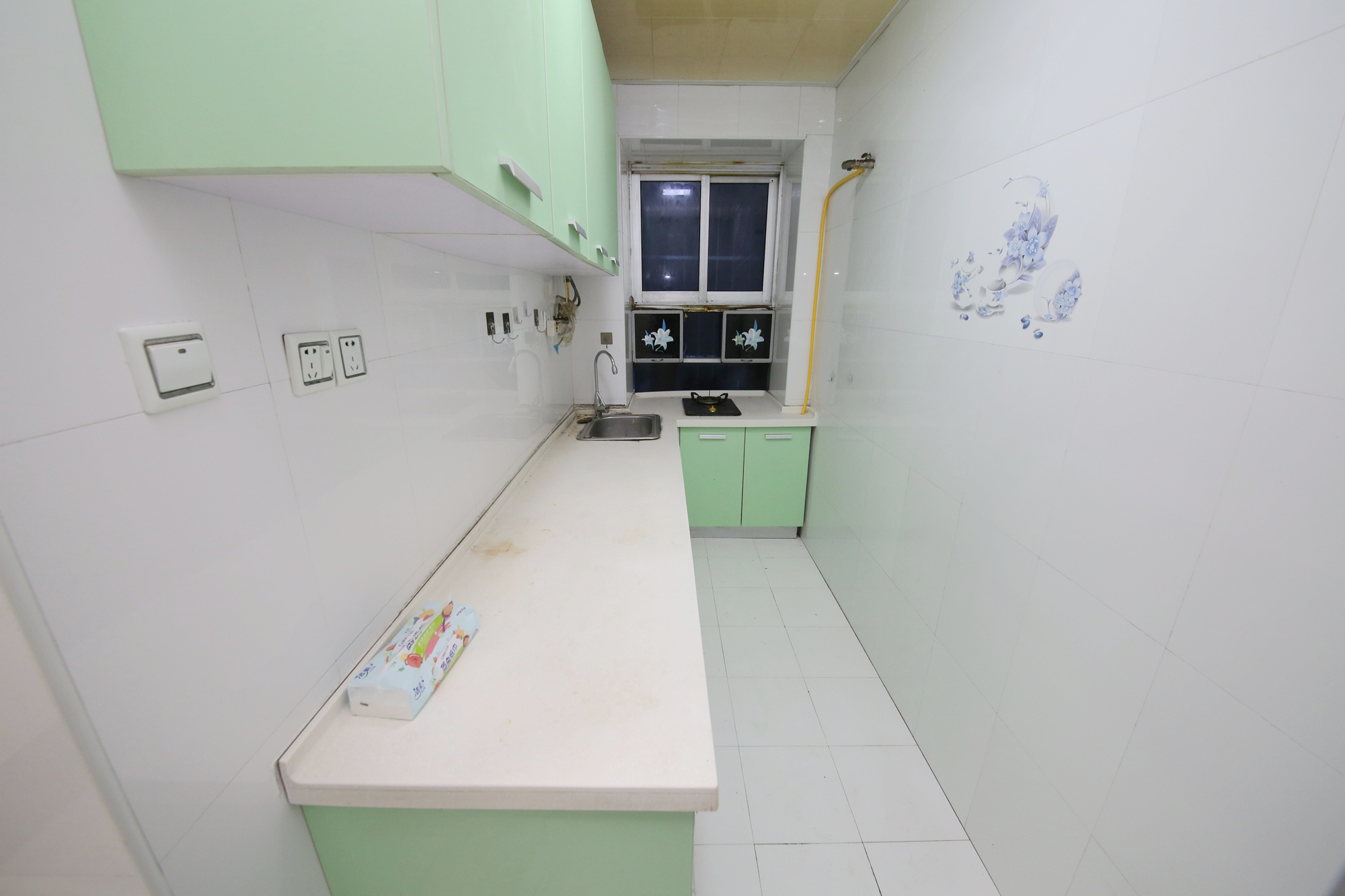 省农办火星宿舍  3室2厅1卫   66.00万厨房