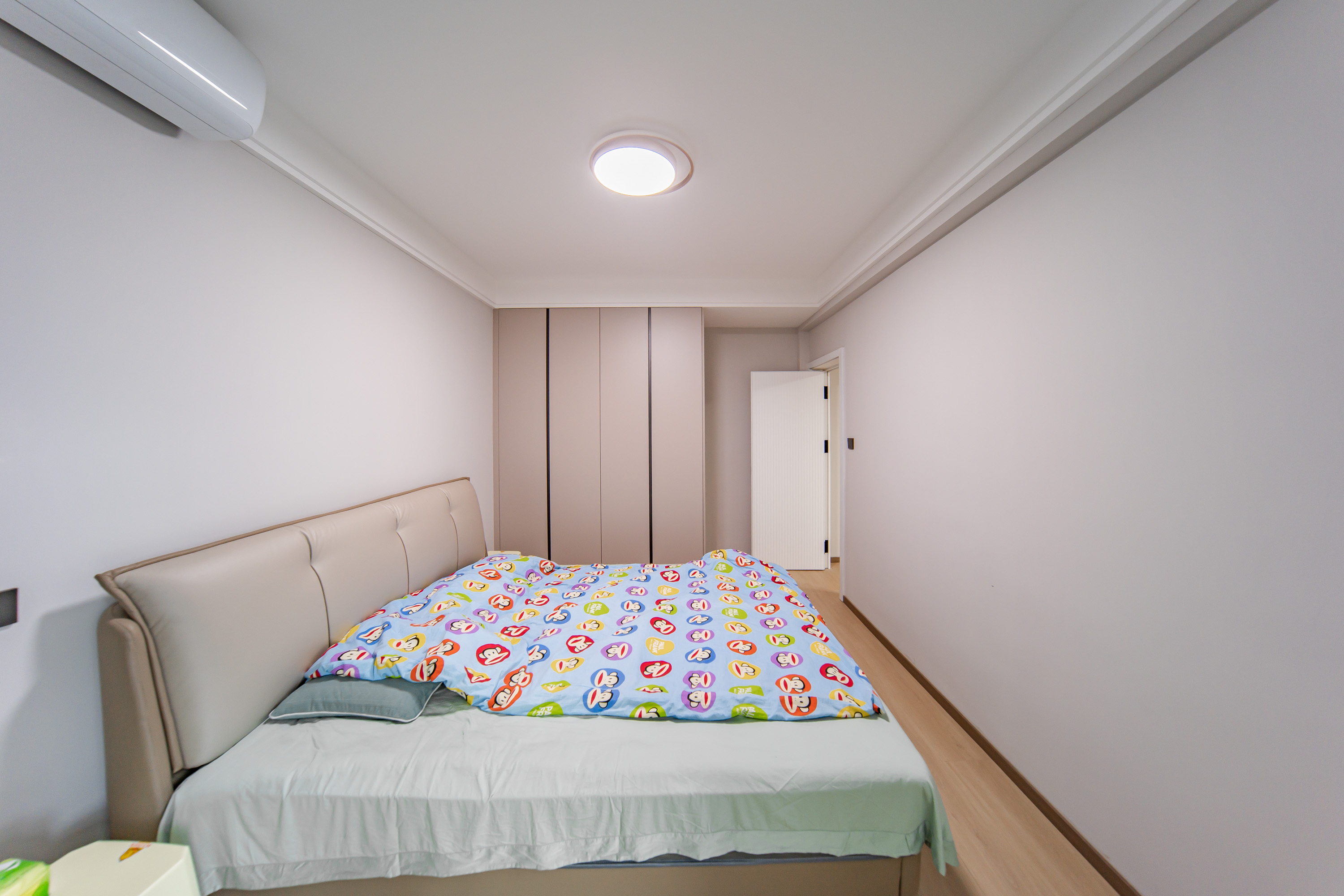 建发电建江山悦  4室2厅2卫   165.00万卧室