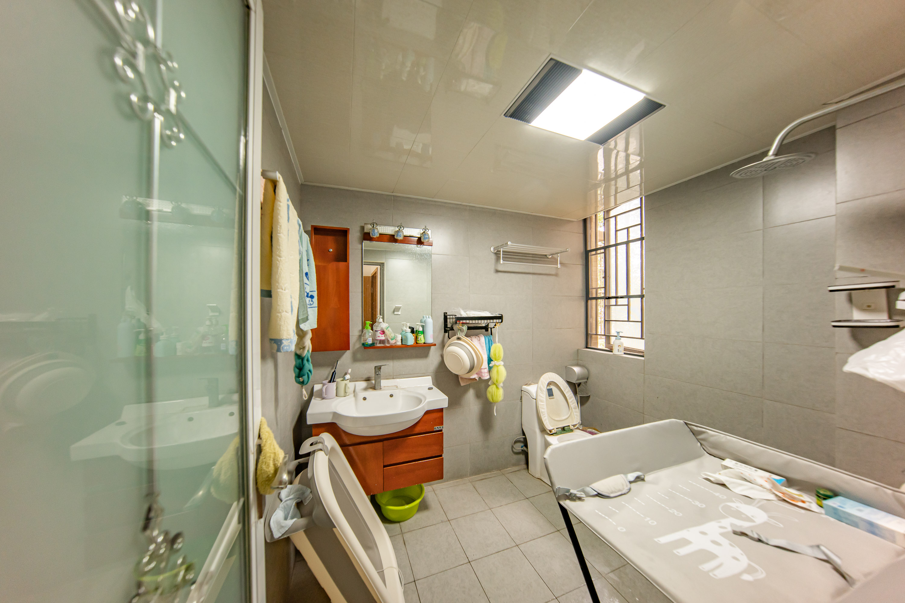 中建麓山和苑 3室2厅2卫 78.0万 中建麓山和苑 3室2厅2卫 78.0万卫生间