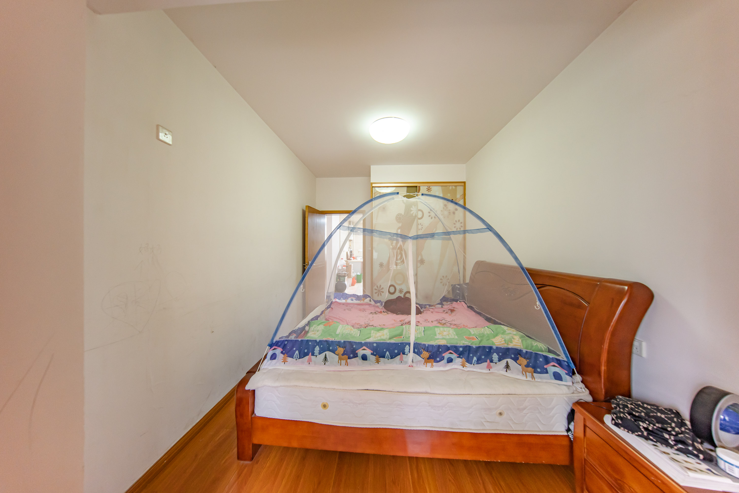 中建麓山和苑 3室2厅2卫 78.0万 中建麓山和苑 3室2厅2卫 78.0万卧室