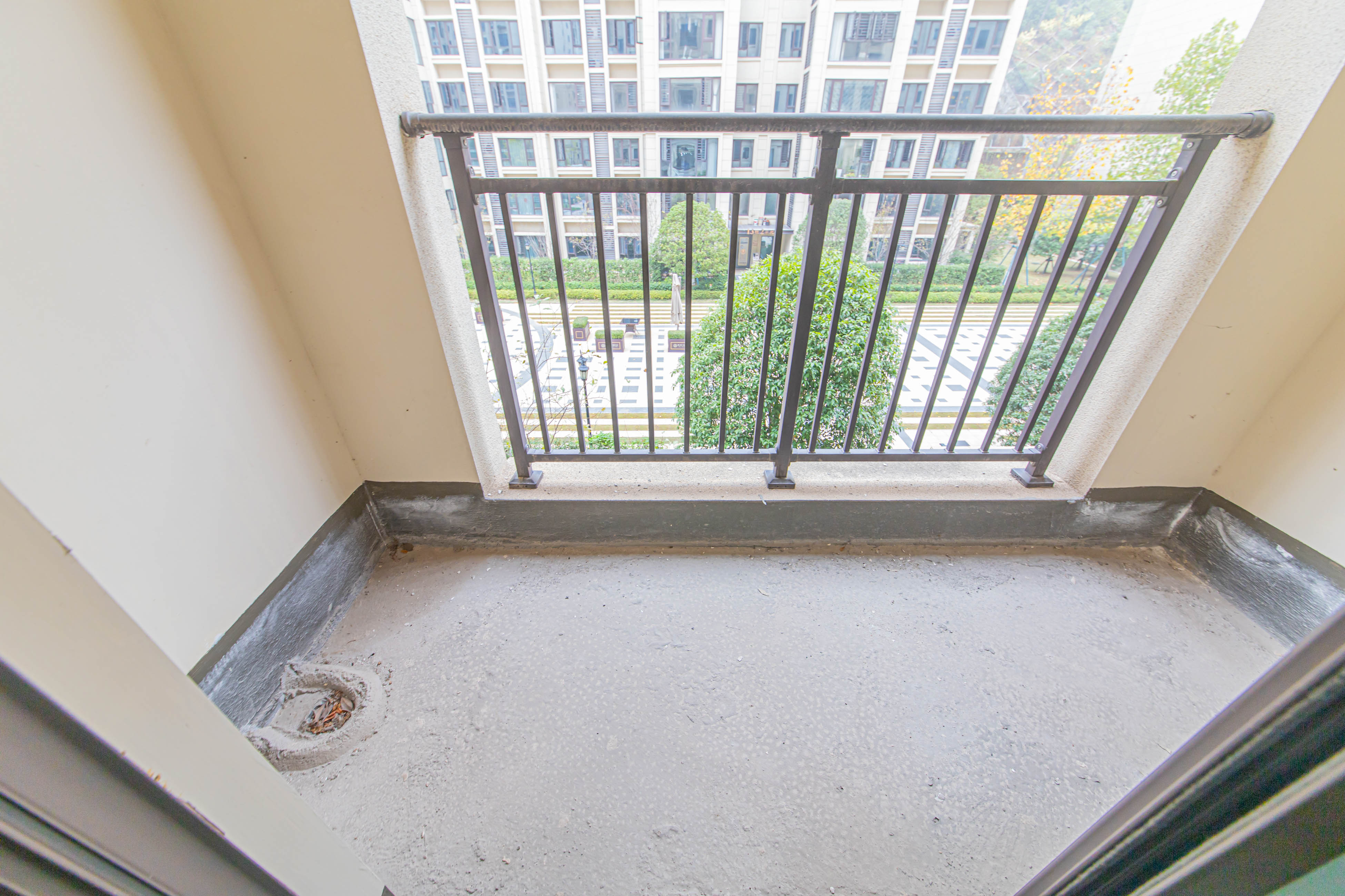 长沙美的梧桐庄园  4室2厅3卫    159.8万 长沙美的梧桐庄园  4室2厅3卫    159.8万阳台