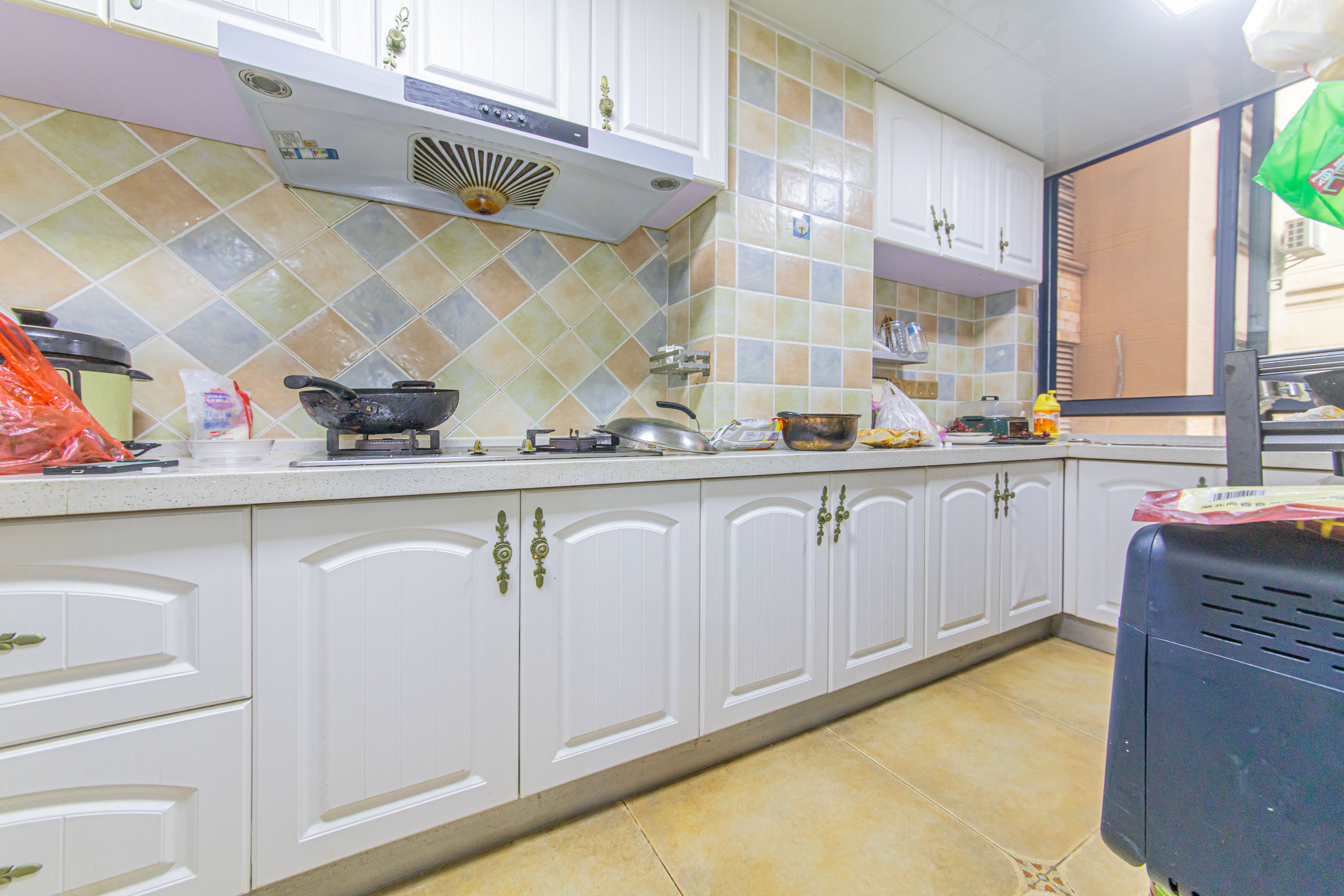 中建芙蓉嘉苑  3室2厅2卫    105.0万 中建芙蓉嘉苑  3室2厅2卫    105.0万厨房