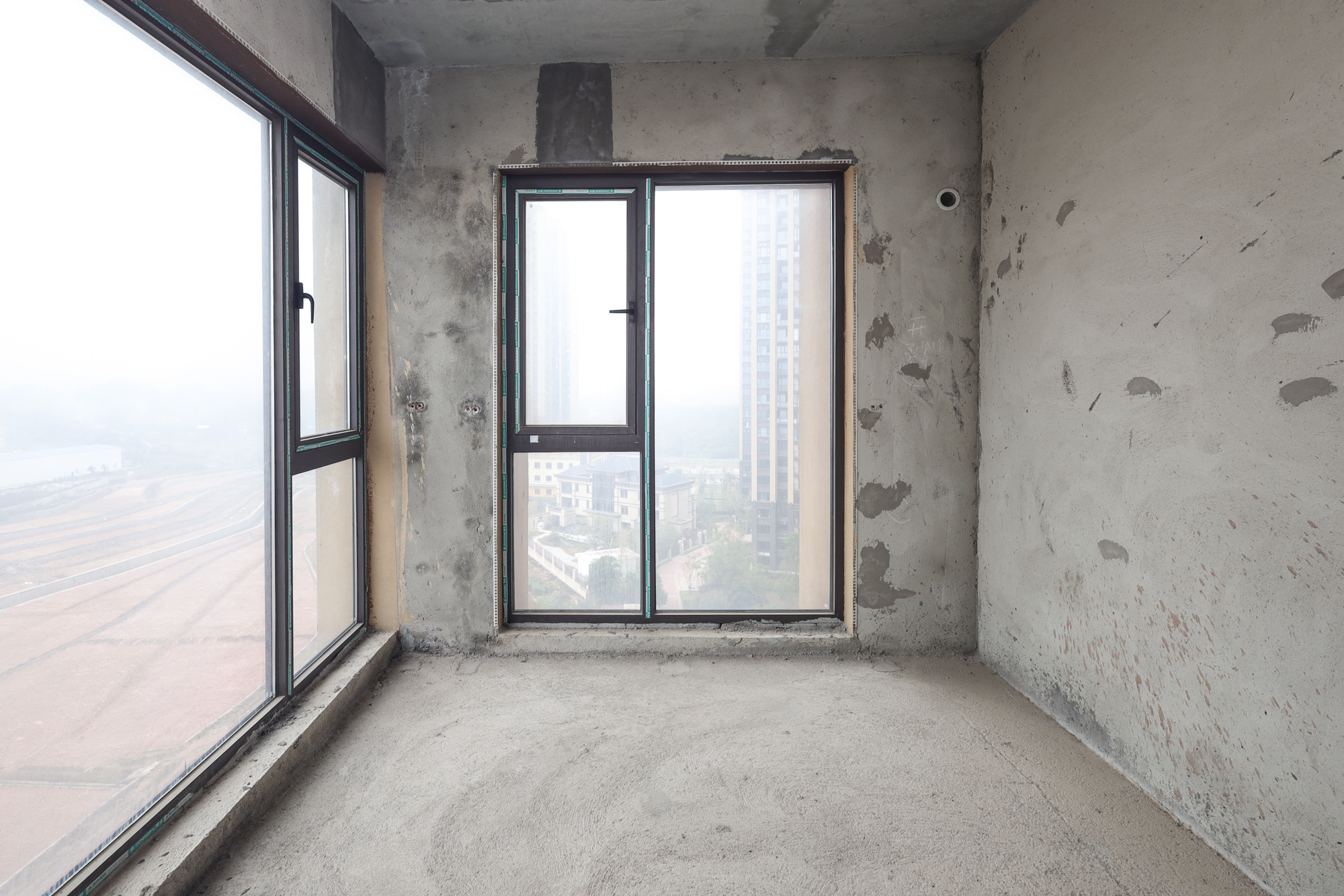 帝辰金缇水郡  4室2厅2卫    59.6万 帝辰金缇水郡  4室2厅2卫    59.6万卧室