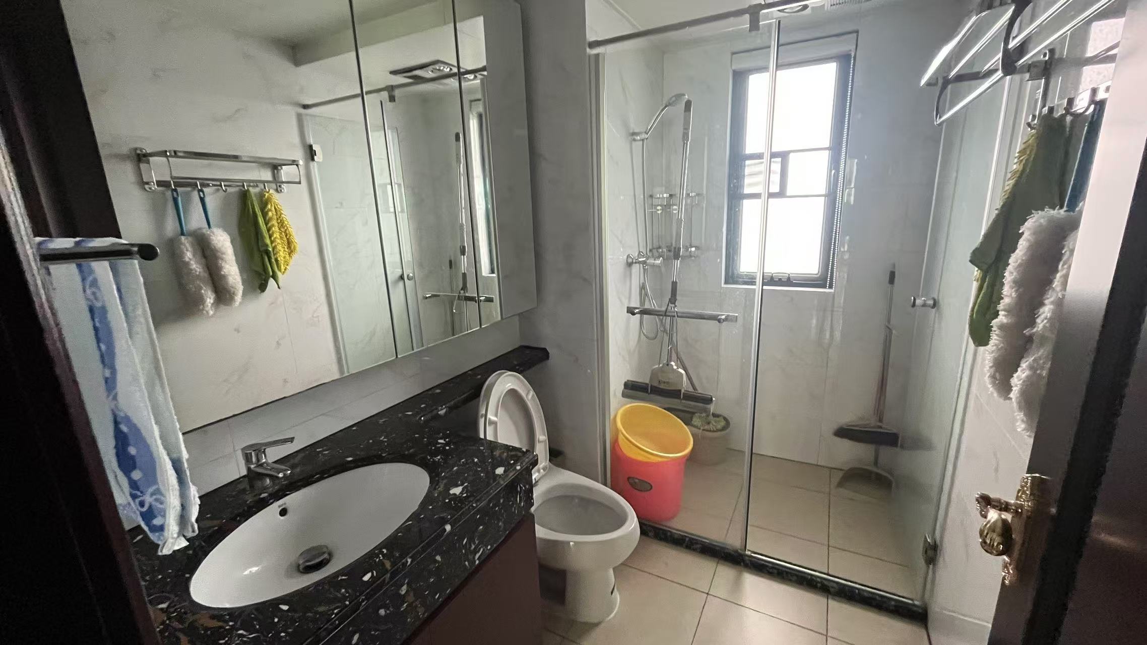 恒大绿洲 3室2厅2卫 2100.0元/月 恒大绿洲 3室2厅2卫 2100.0元/月室内图