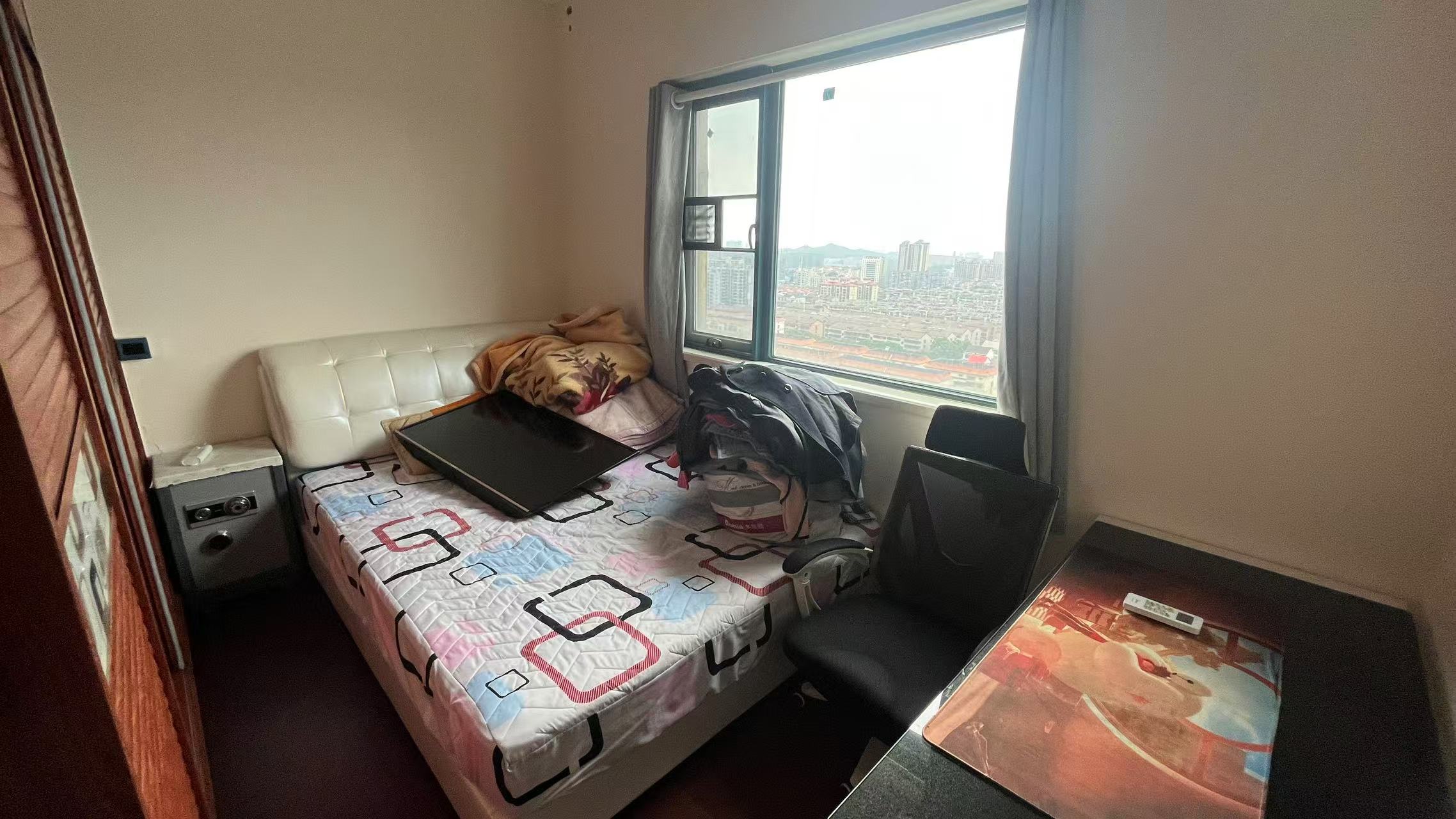 恒大绿洲 3室2厅2卫 2100.0元/月 恒大绿洲 3室2厅2卫 2100.0元/月室内图