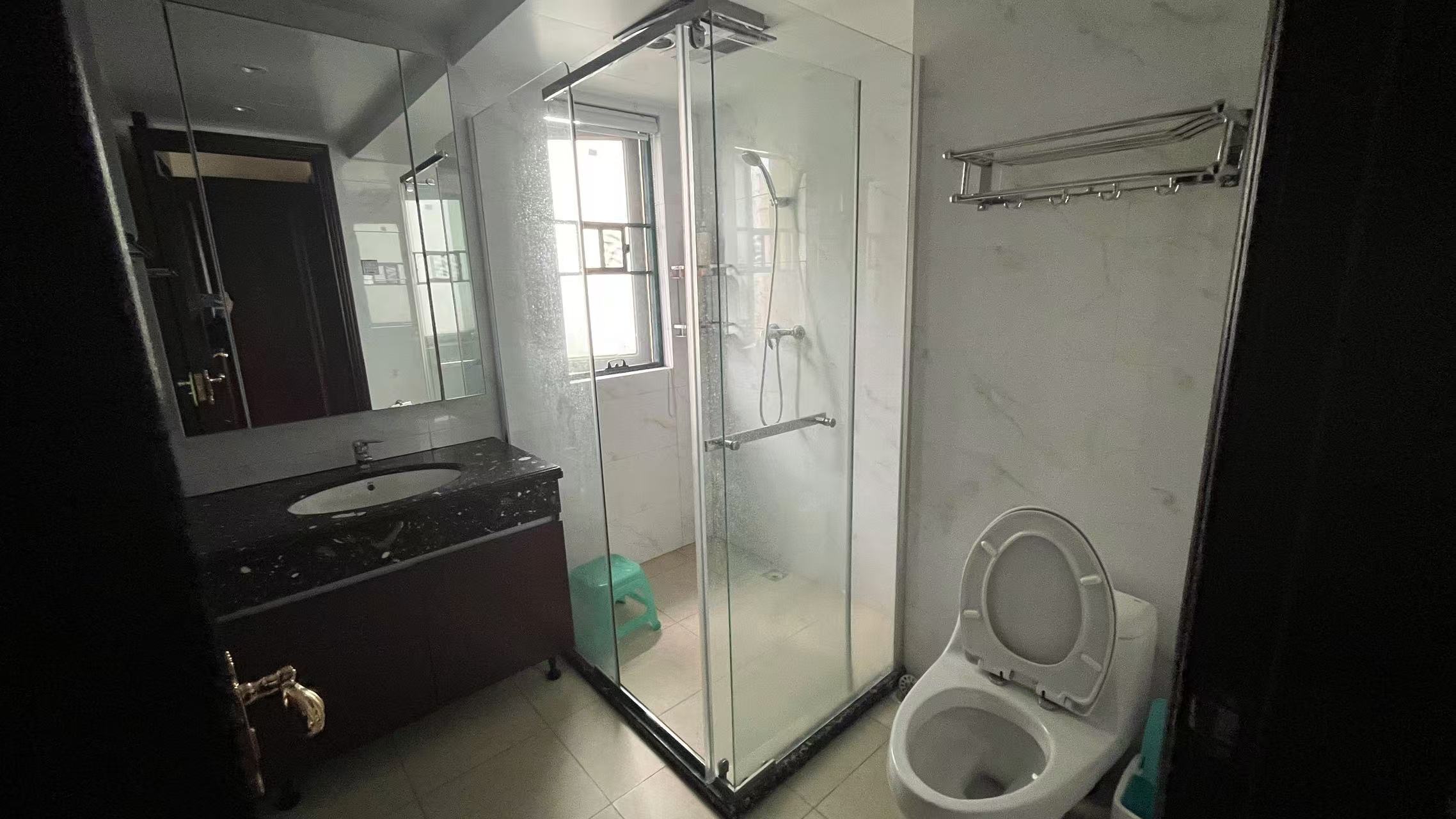 恒大绿洲 3室2厅2卫 2100.0元/月 恒大绿洲 3室2厅2卫 2100.0元/月室内图