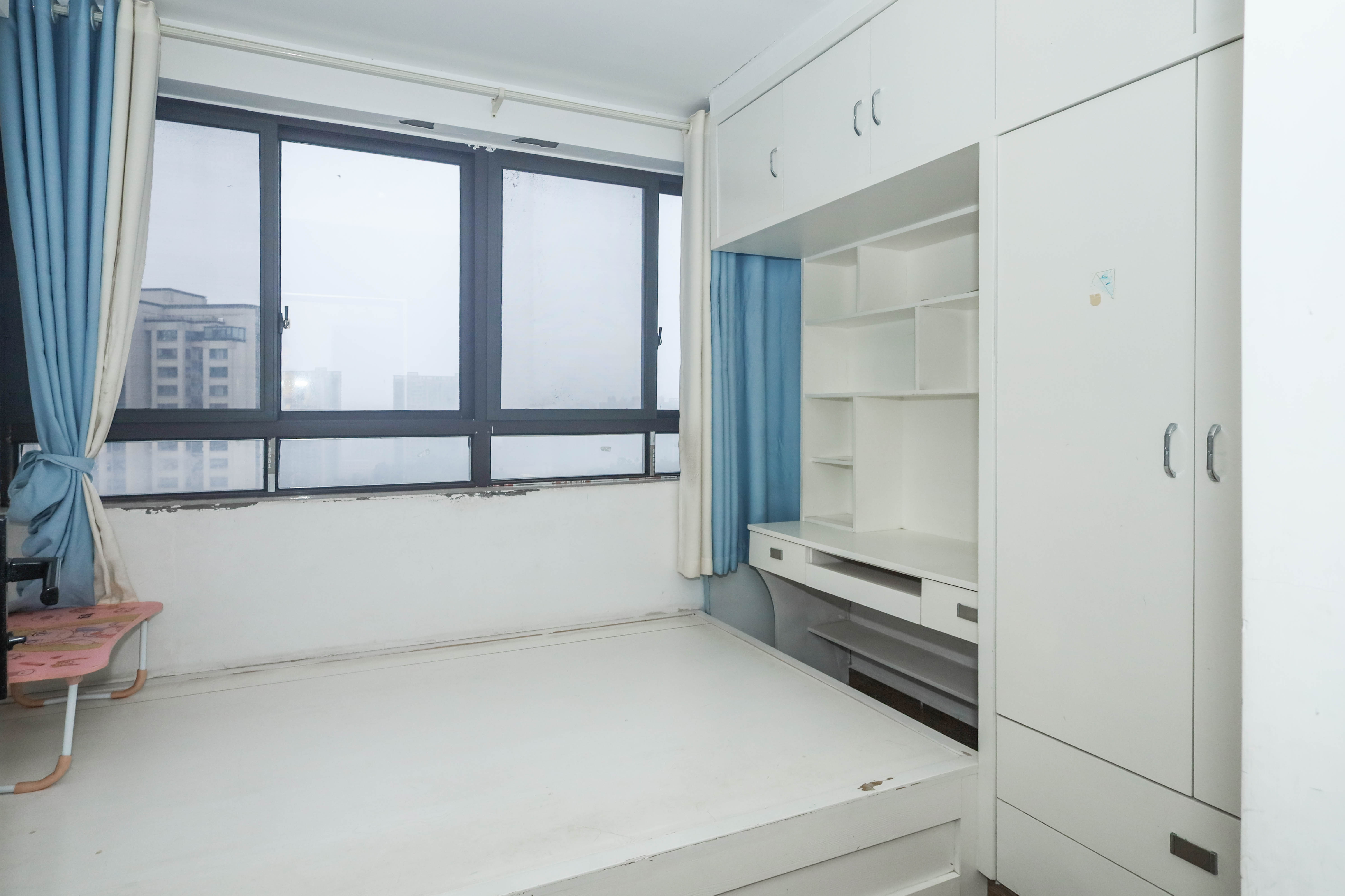 和泓梅溪四季 5室2厅2卫 178.0万 和泓梅溪四季 5室2厅2卫 178.0万卧室