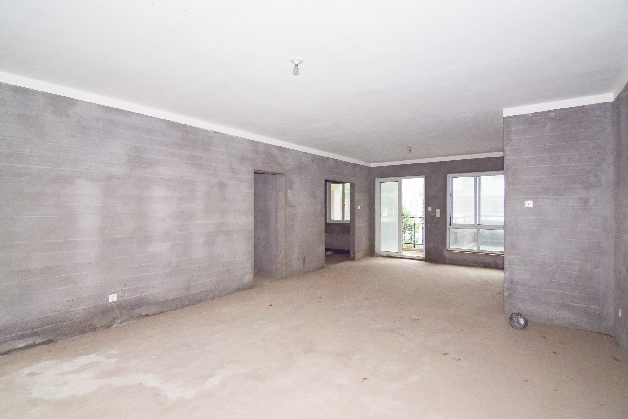 中新森林海  3室2厅2卫    72.0万 中新森林海  3室2厅2卫    72.0万客厅