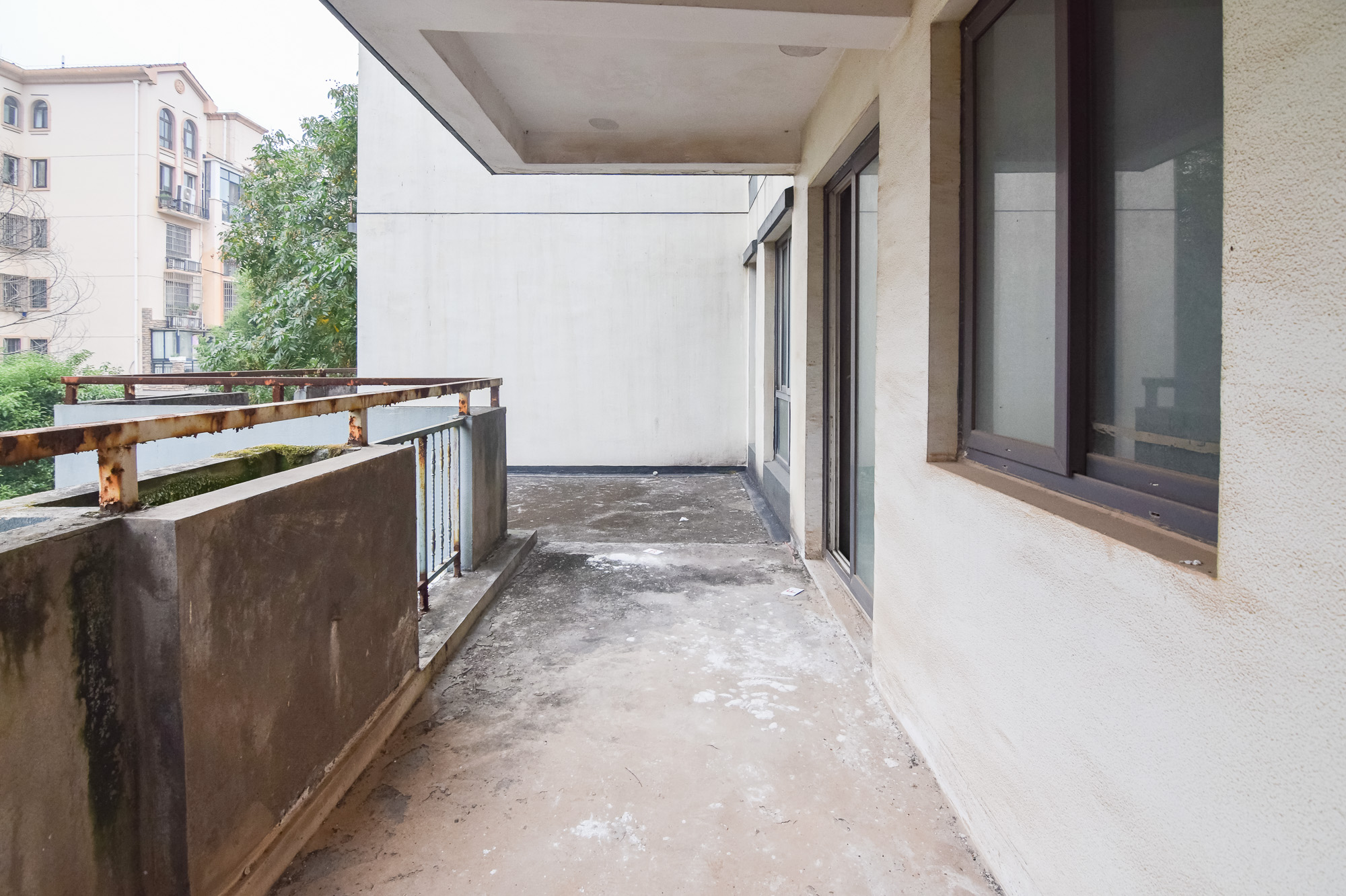 中新森林海  3室2厅2卫    72.0万 中新森林海  3室2厅2卫    72.0万阳台