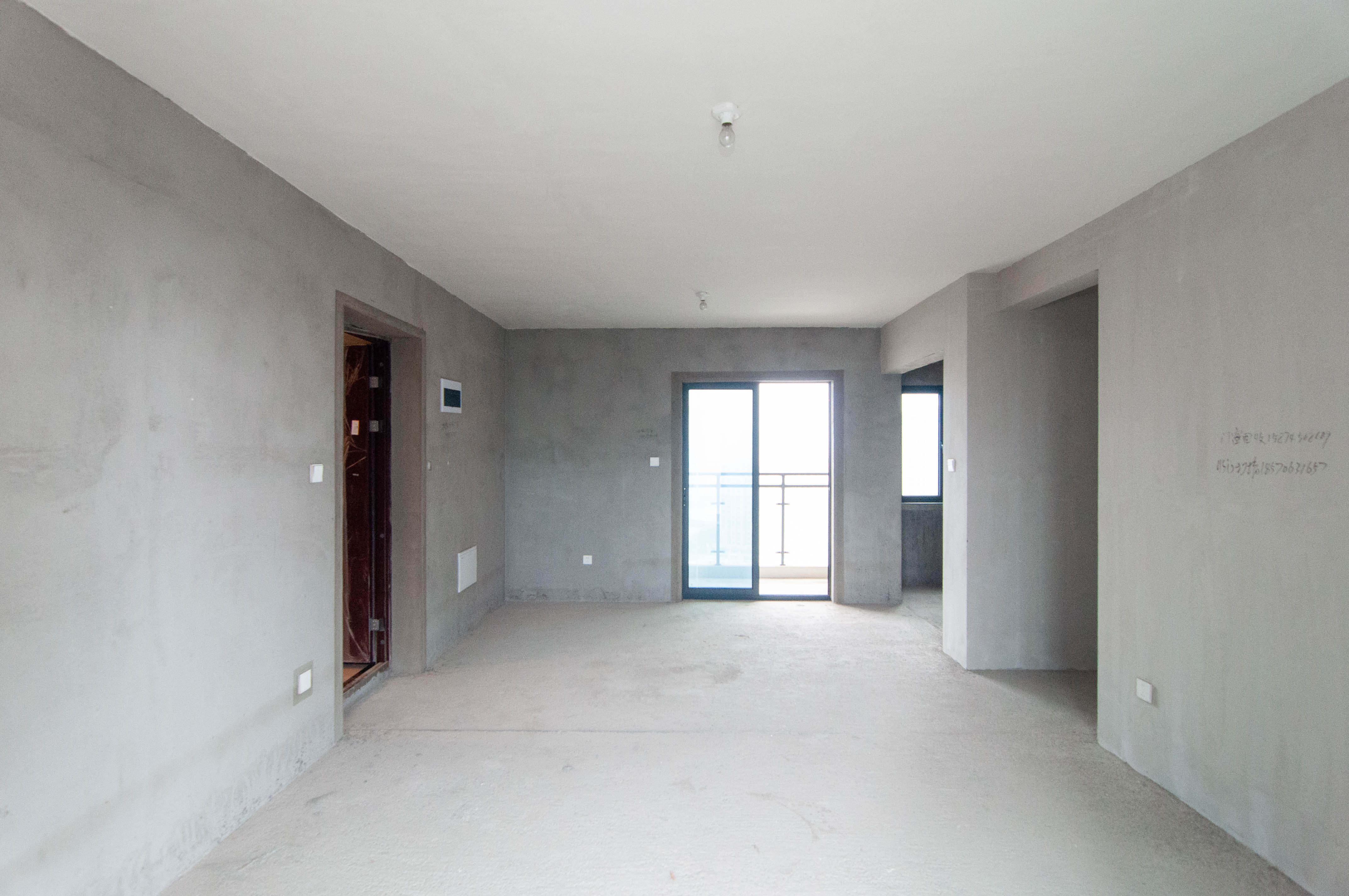 振业城四期  3室2厅2卫    153.0万 振业城四期  3室2厅2卫    153.0万客厅