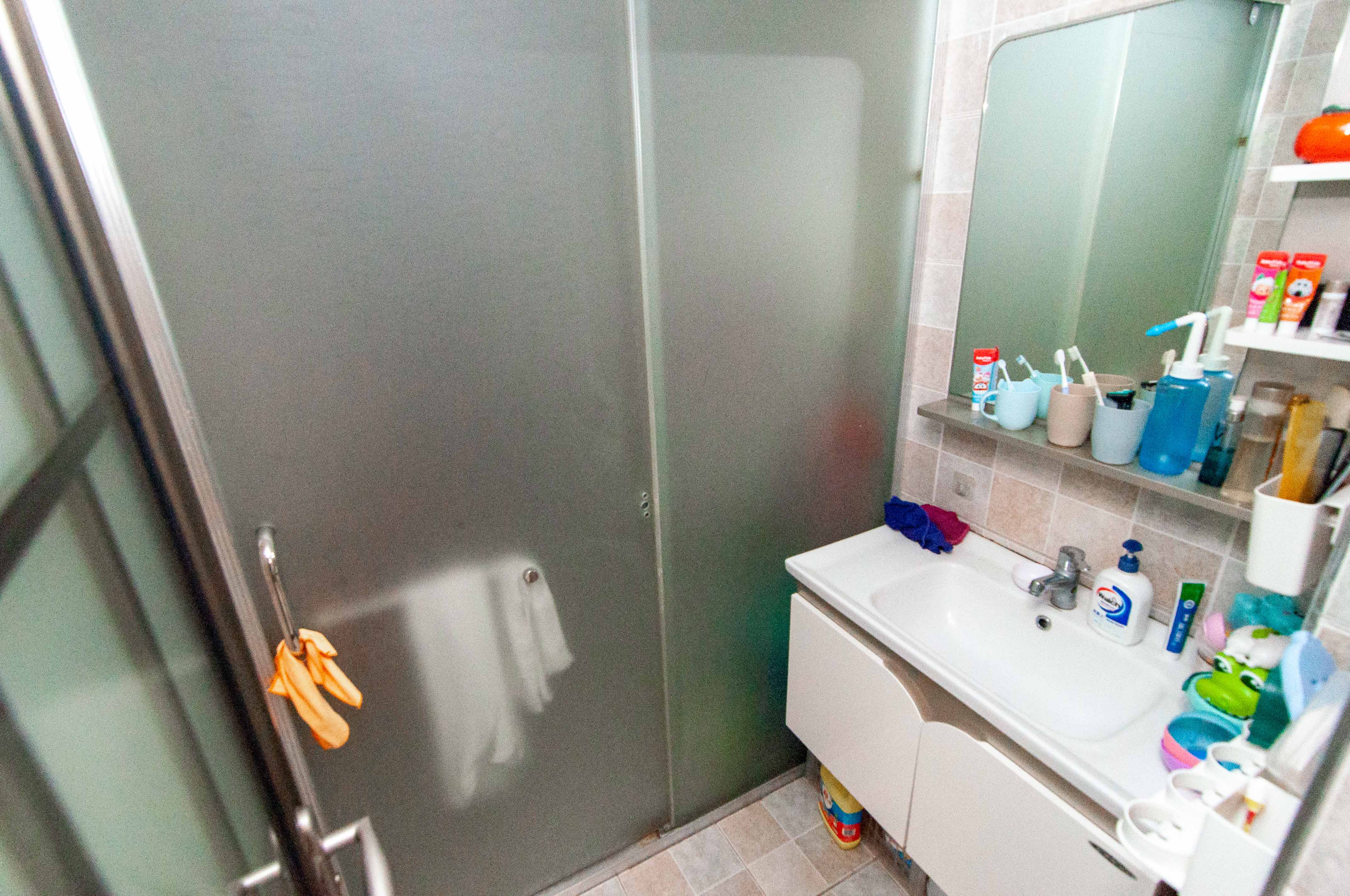 凯特梅溪紫郡  4室2厅2卫    105.0万卫生间