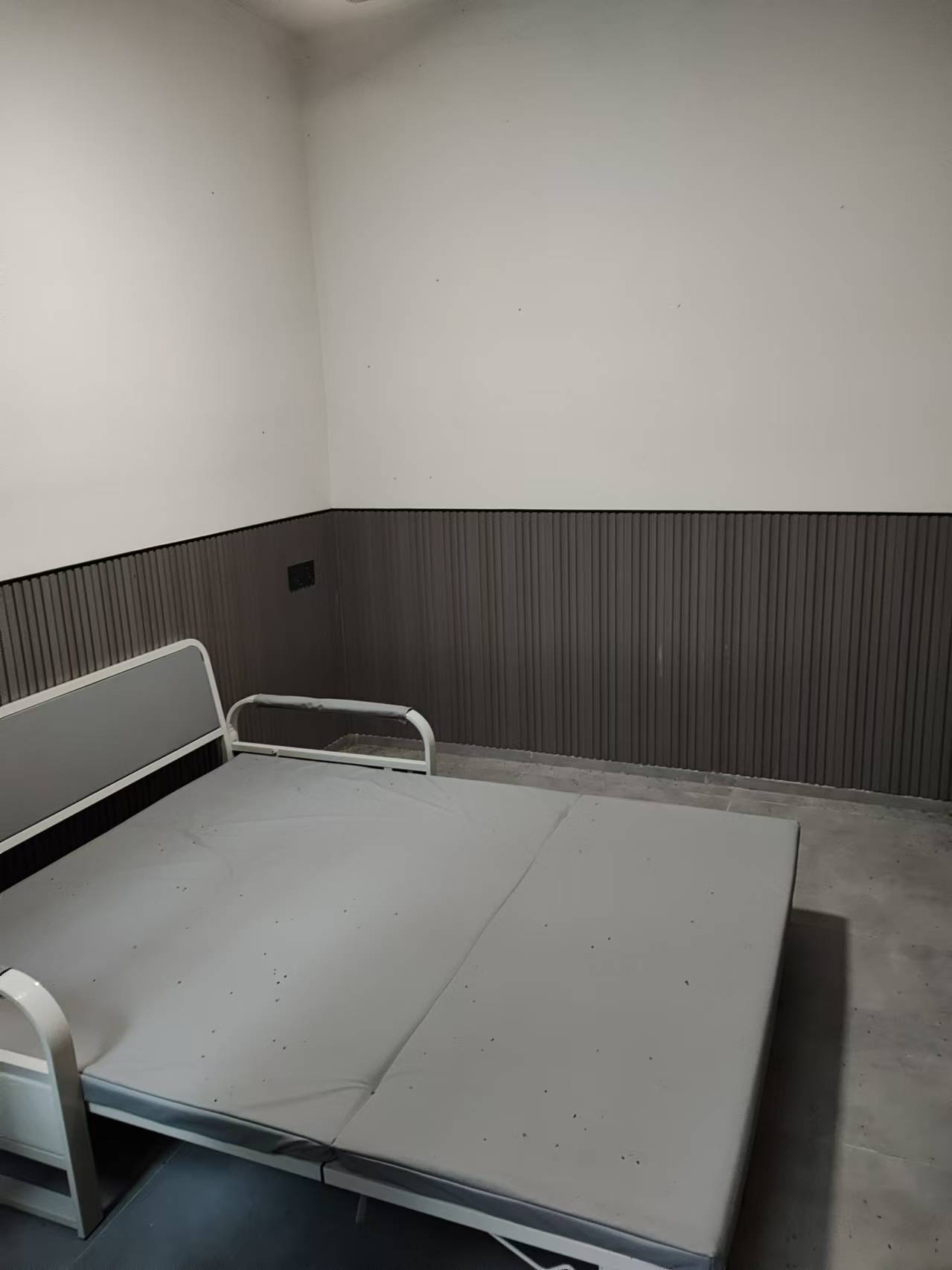 西长街散盘  4室2厅2卫   4500.00元/月室内图