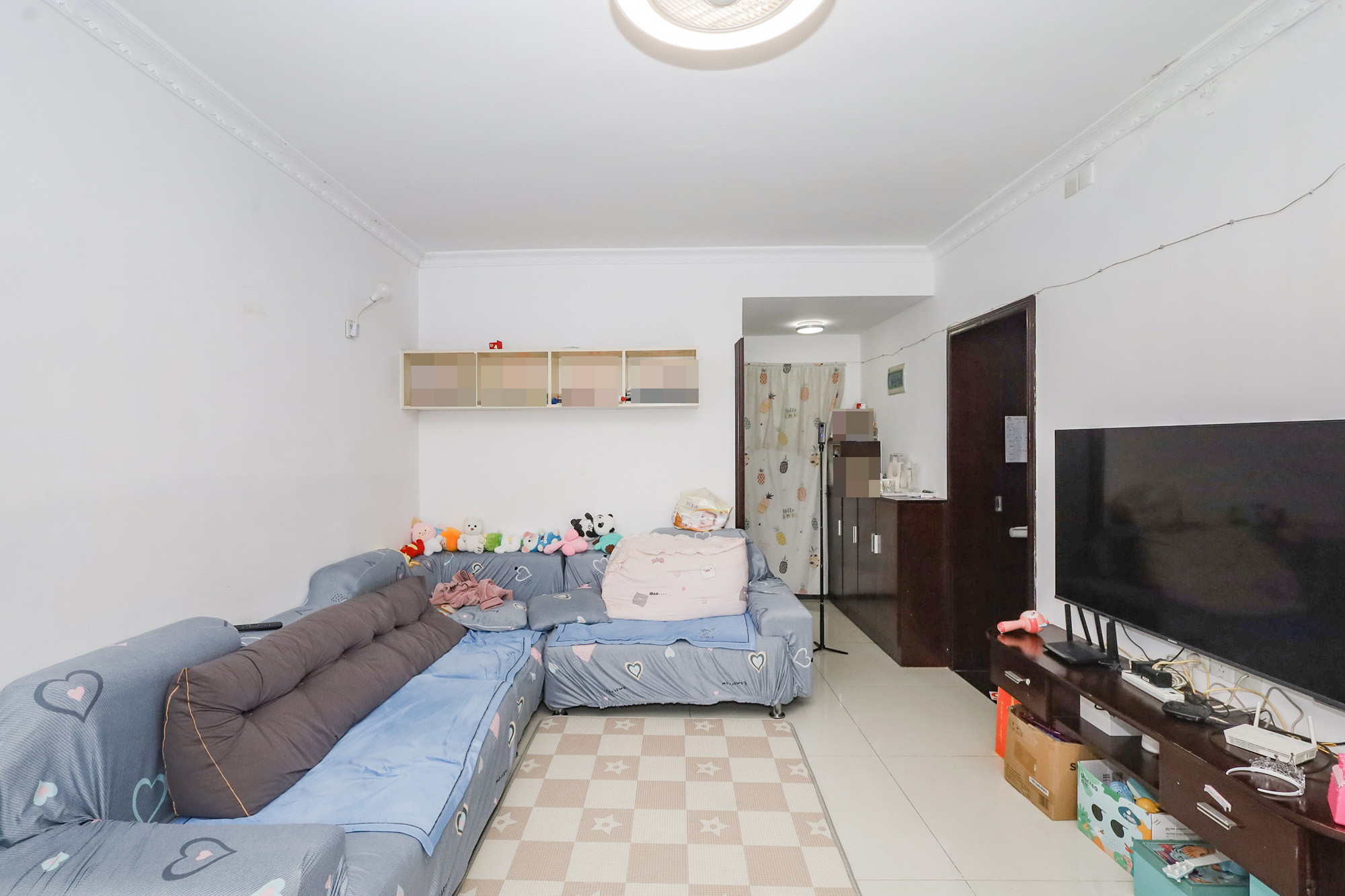 金麓西岸和苑 2室1厅1卫 52.0万 金麓西岸和苑 2室1厅1卫 52.0万客厅