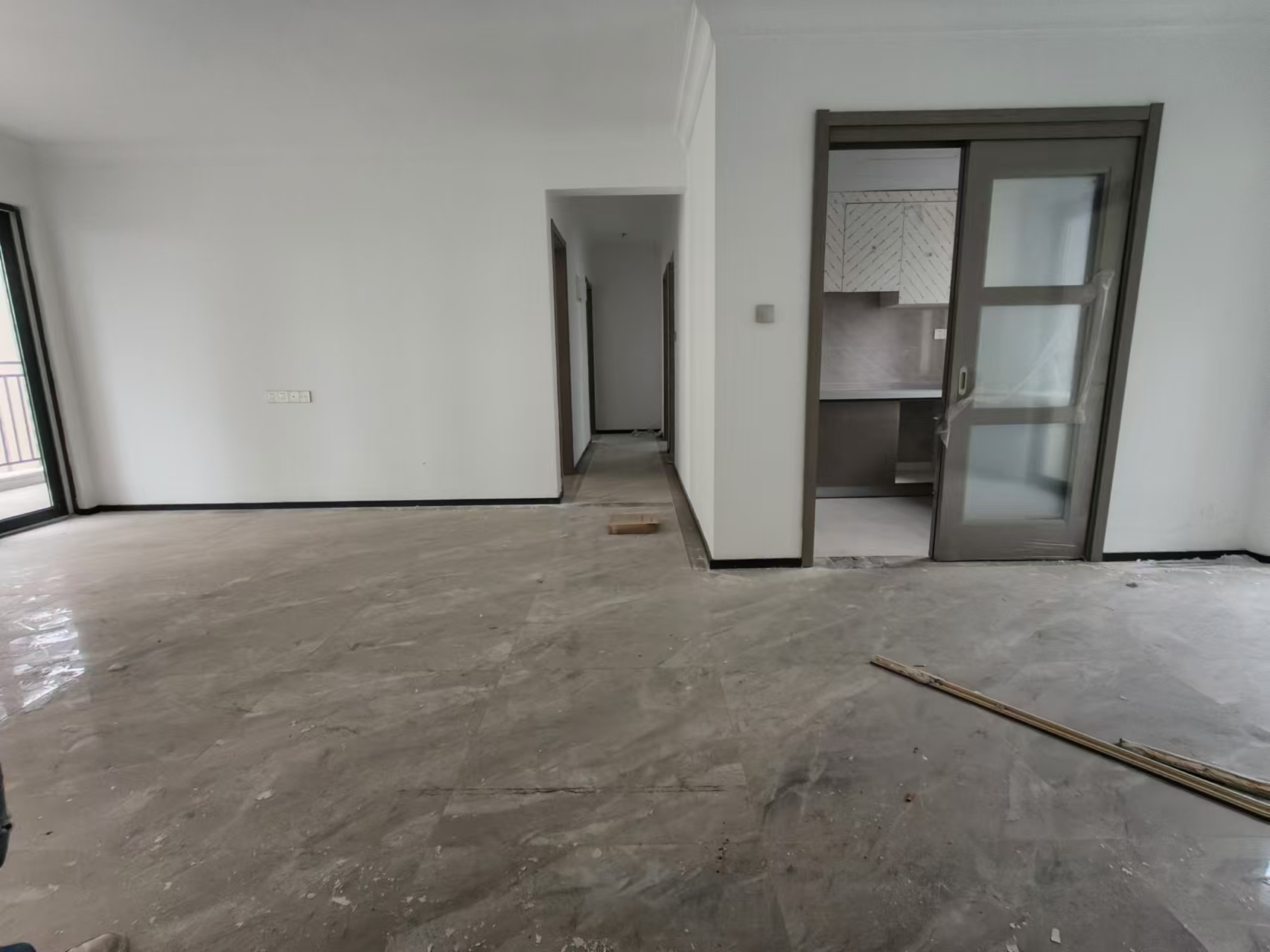 碧桂园华府(碧桂园五期)  3室2厅2卫    1400.0元/月 碧桂园华府(碧桂园五期)  3室2厅2卫    1400.0元/月室内图