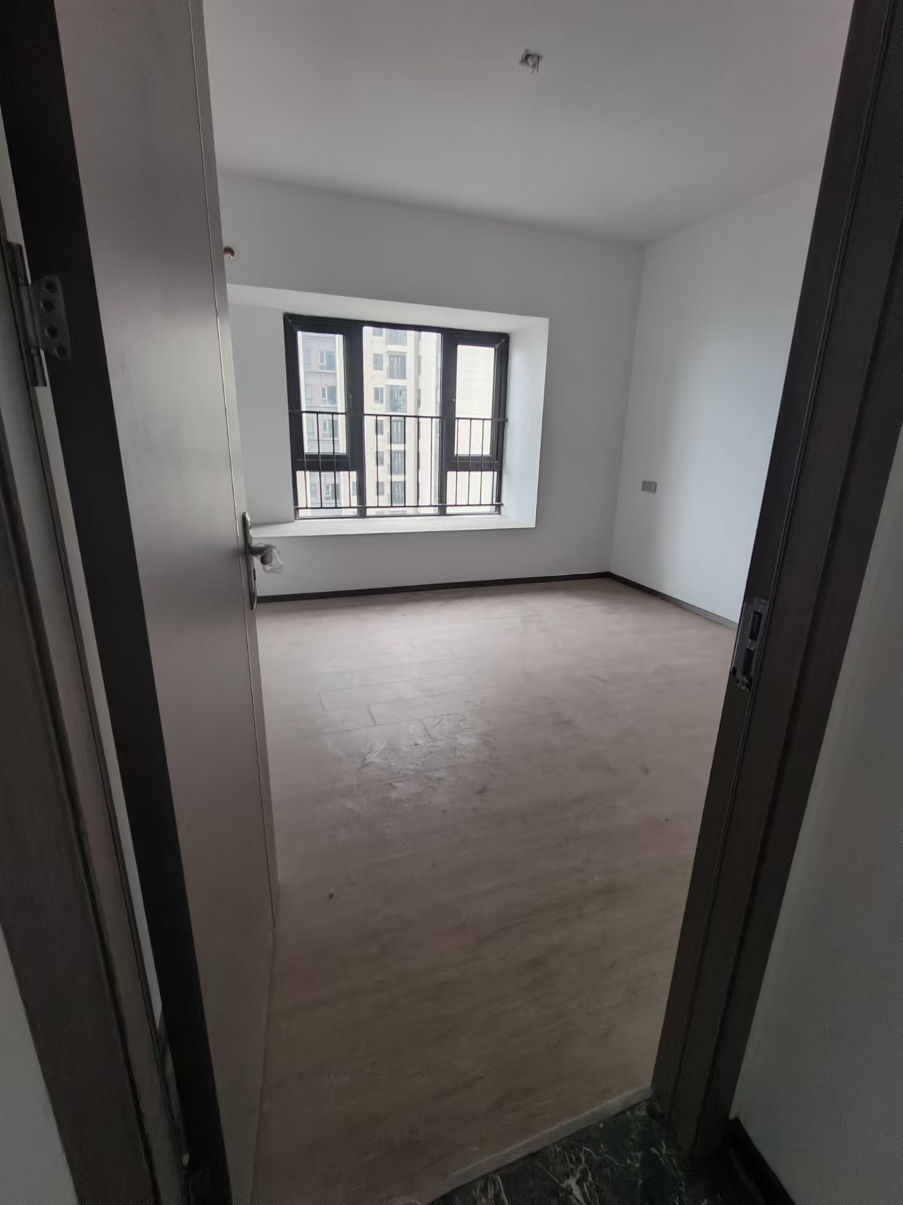 碧桂园华府(碧桂园五期)  3室2厅2卫    1400.0元/月 碧桂园华府(碧桂园五期)  3室2厅2卫    1400.0元/月室内图