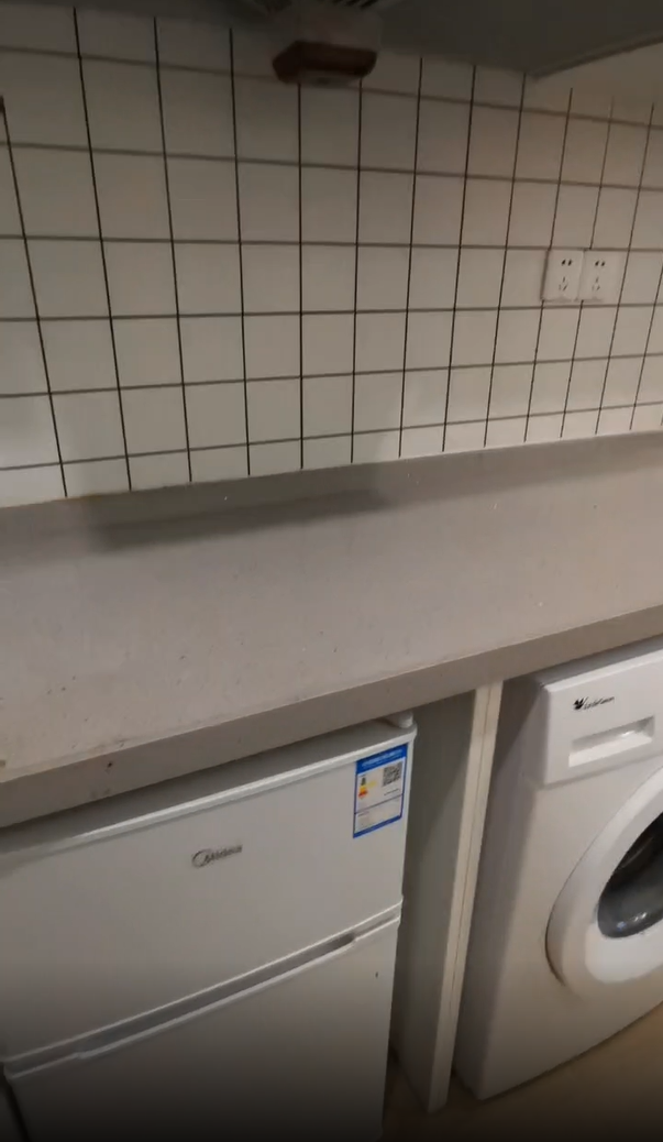 碧桂园威尼斯城  1室1厅1卫    1200.0元/月 碧桂园威尼斯城  1室1厅1卫    1200.0元/月室内图