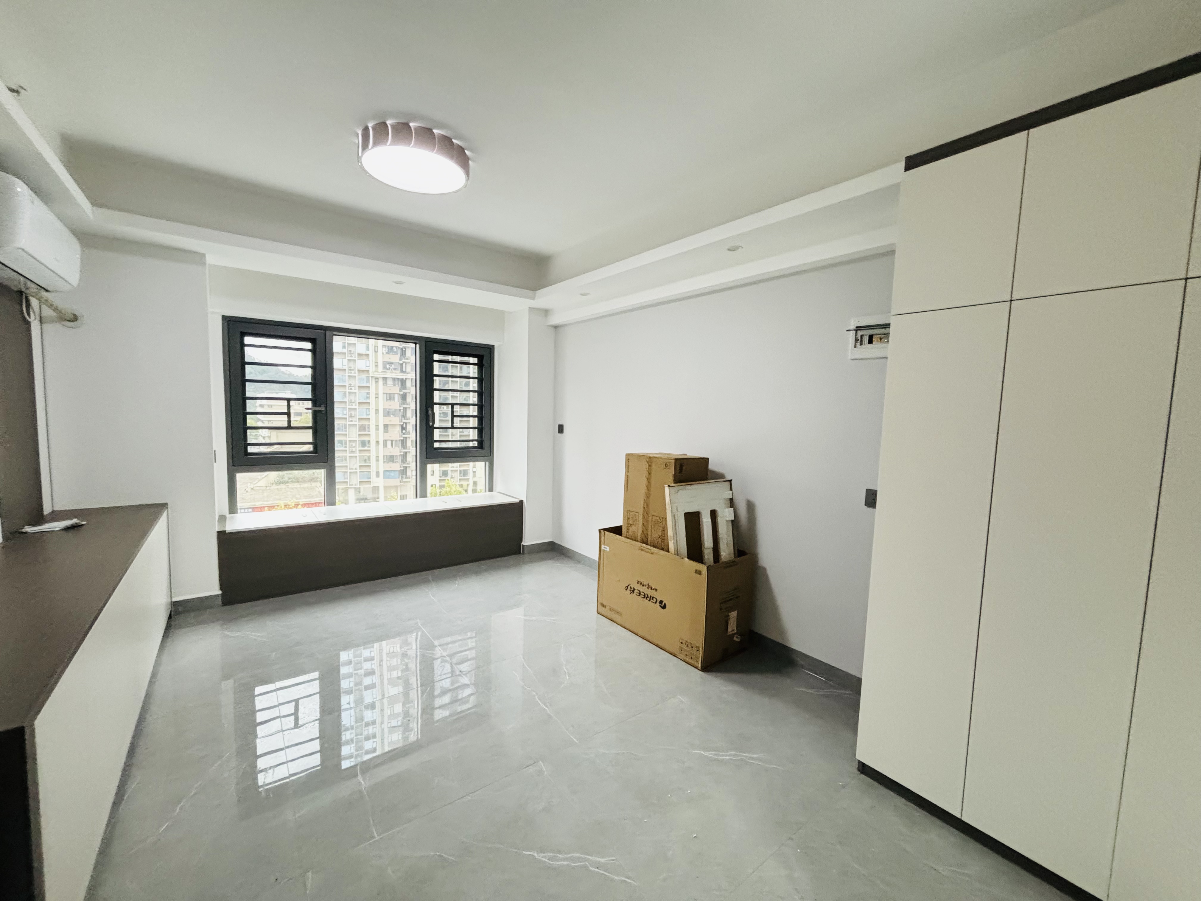 佳兆业云顶梅溪湖(佳兆业梅溪荟) 1室1厅1卫 1500.0元/月 佳兆业云顶梅溪湖(佳兆业梅溪荟) 1室1厅1卫 1500.0元/月室内图