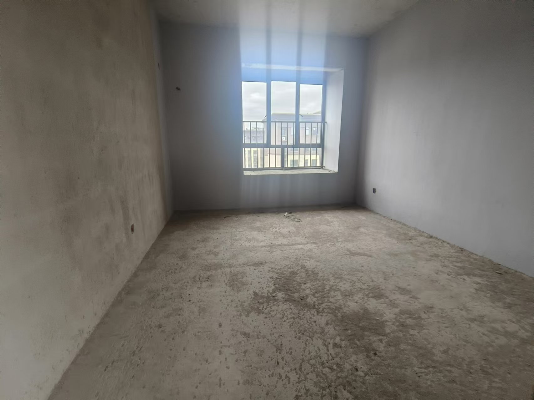 大汉龙城  4室2厅2卫    90.8万 大汉龙城  4室2厅2卫    90.8万室内图