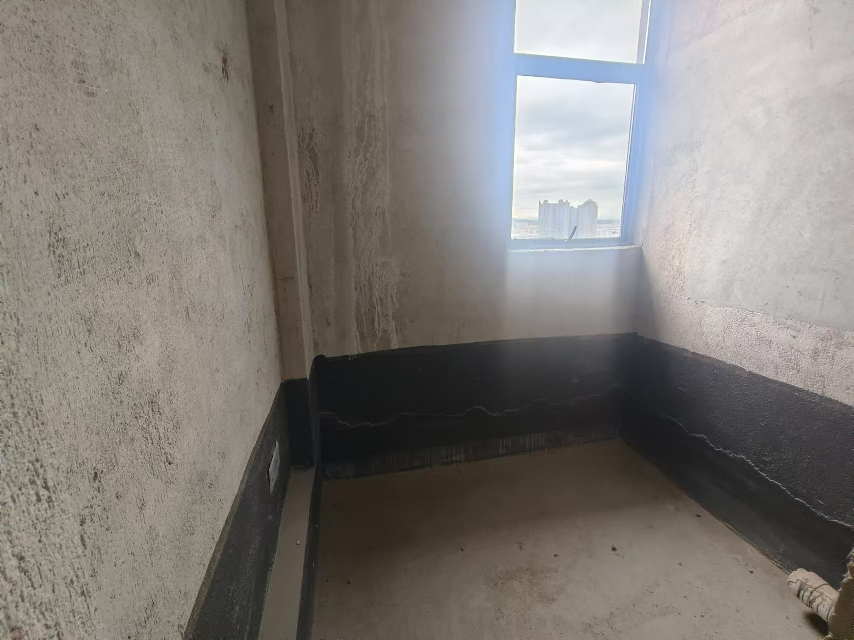 大汉龙城  4室2厅2卫    90.8万 大汉龙城  4室2厅2卫    90.8万室内图