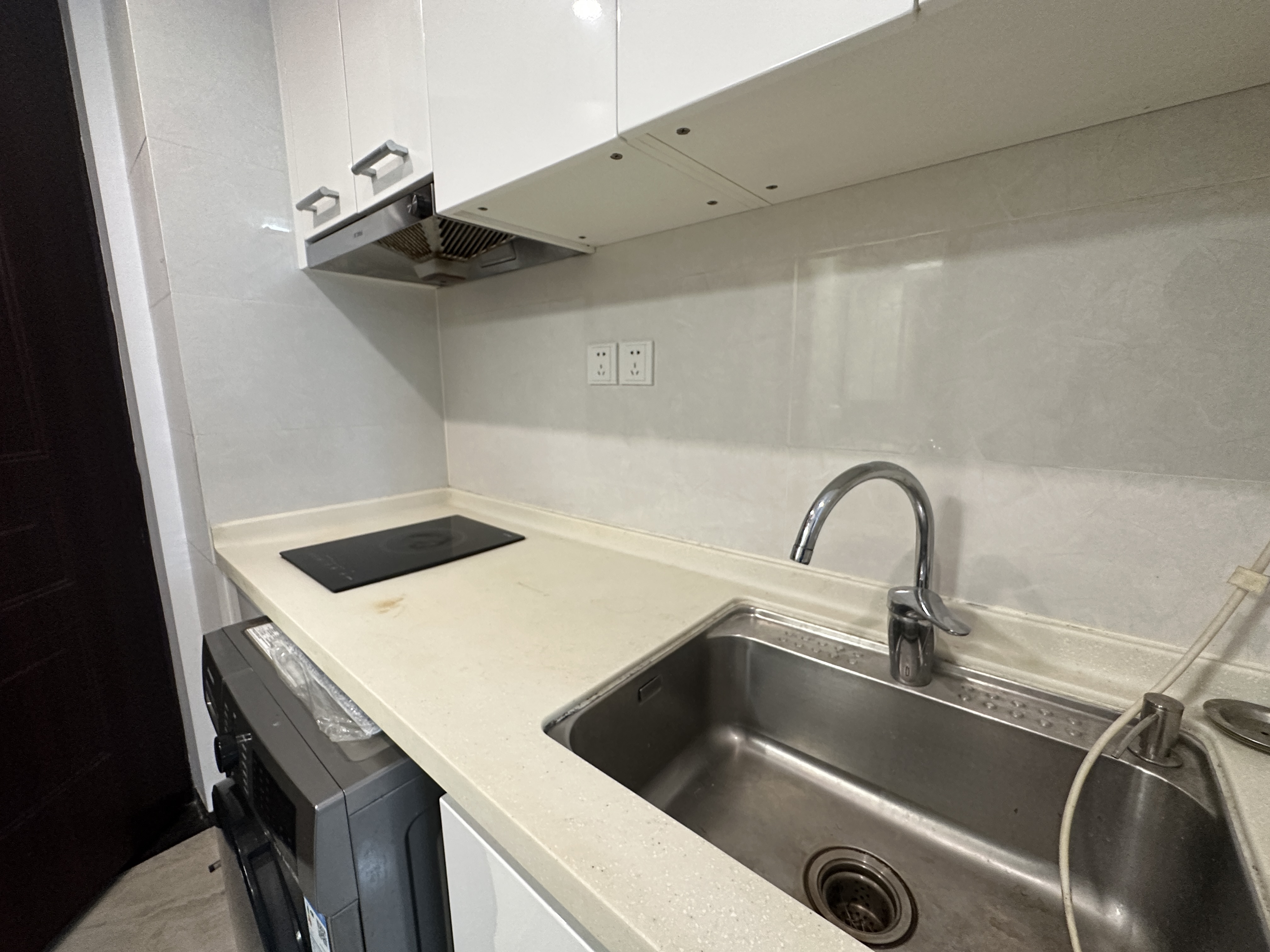 中海国际二期 1室1厅1卫 1200.0元/月 中海国际二期 1室1厅1卫 1200.0元/月室内图