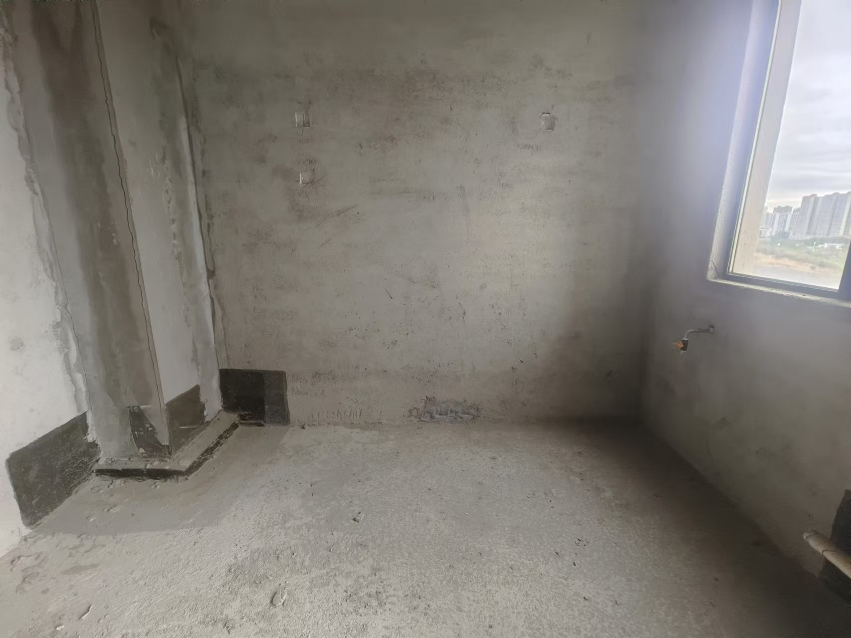 大汉龙城  4室2厅2卫    108.0万 大汉龙城  4室2厅2卫    108.0万室内图