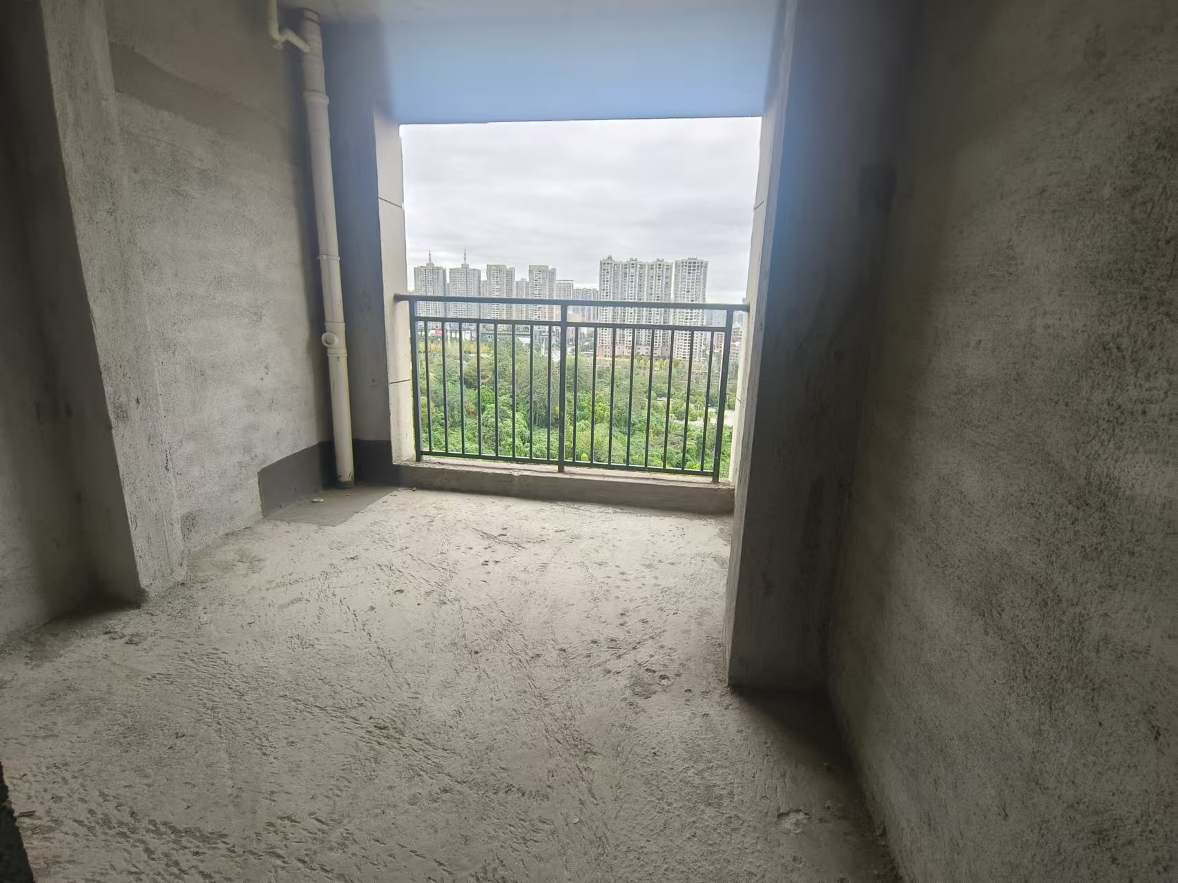 大汉龙城  4室2厅2卫    108.0万 大汉龙城  4室2厅2卫    108.0万室内图