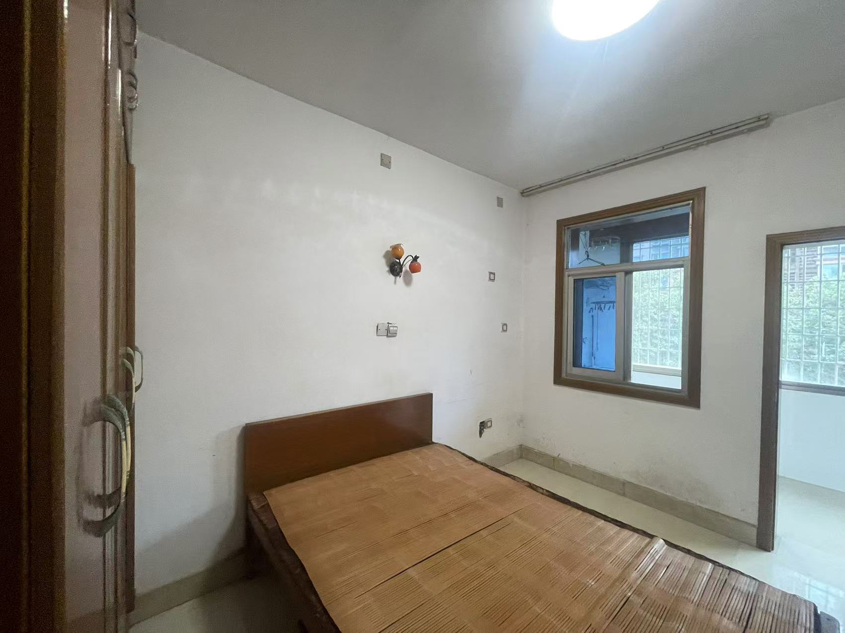 八一橡胶厂(长青中街) 3室2厅2卫 900.0元/月 八一橡胶厂(长青中街) 3室2厅2卫 900.0元/月室内图