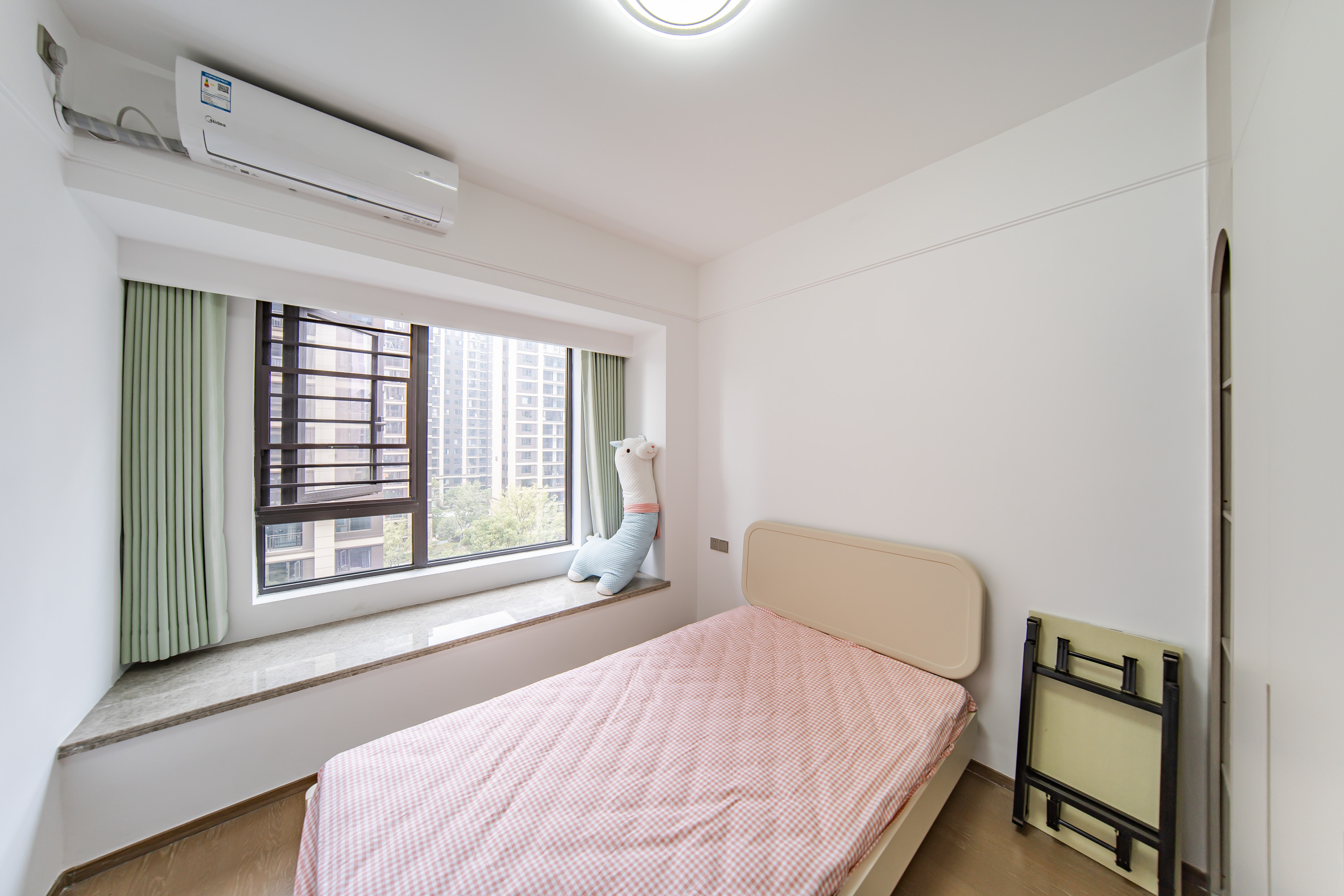 建發(fā)電建江山悅  4室2廳2衛(wèi)    175.0萬(wàn)臥室