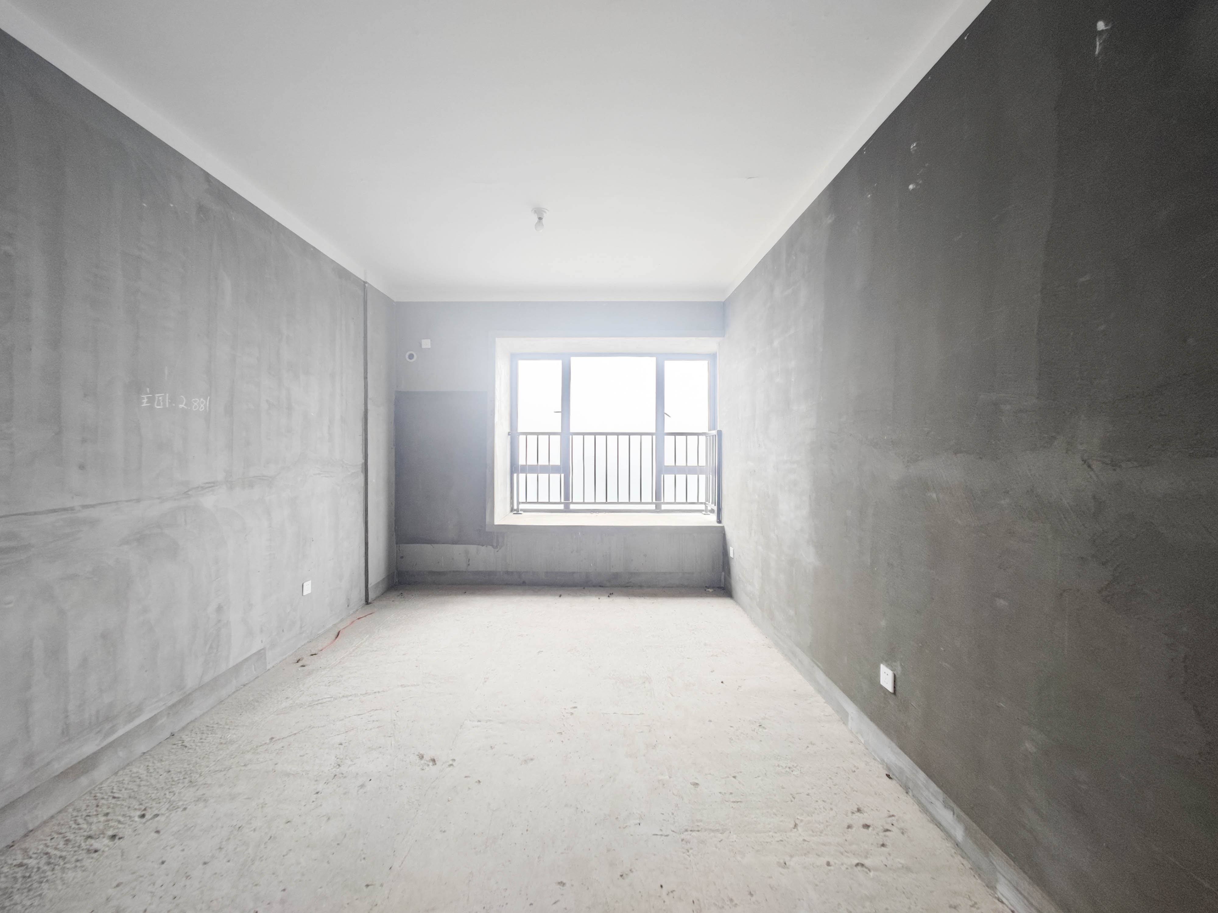 长房半岛蓝湾(观山月) 4室2厅2卫 104.0万 长房半岛蓝湾(观山月) 4室2厅2卫 104.0万卧室