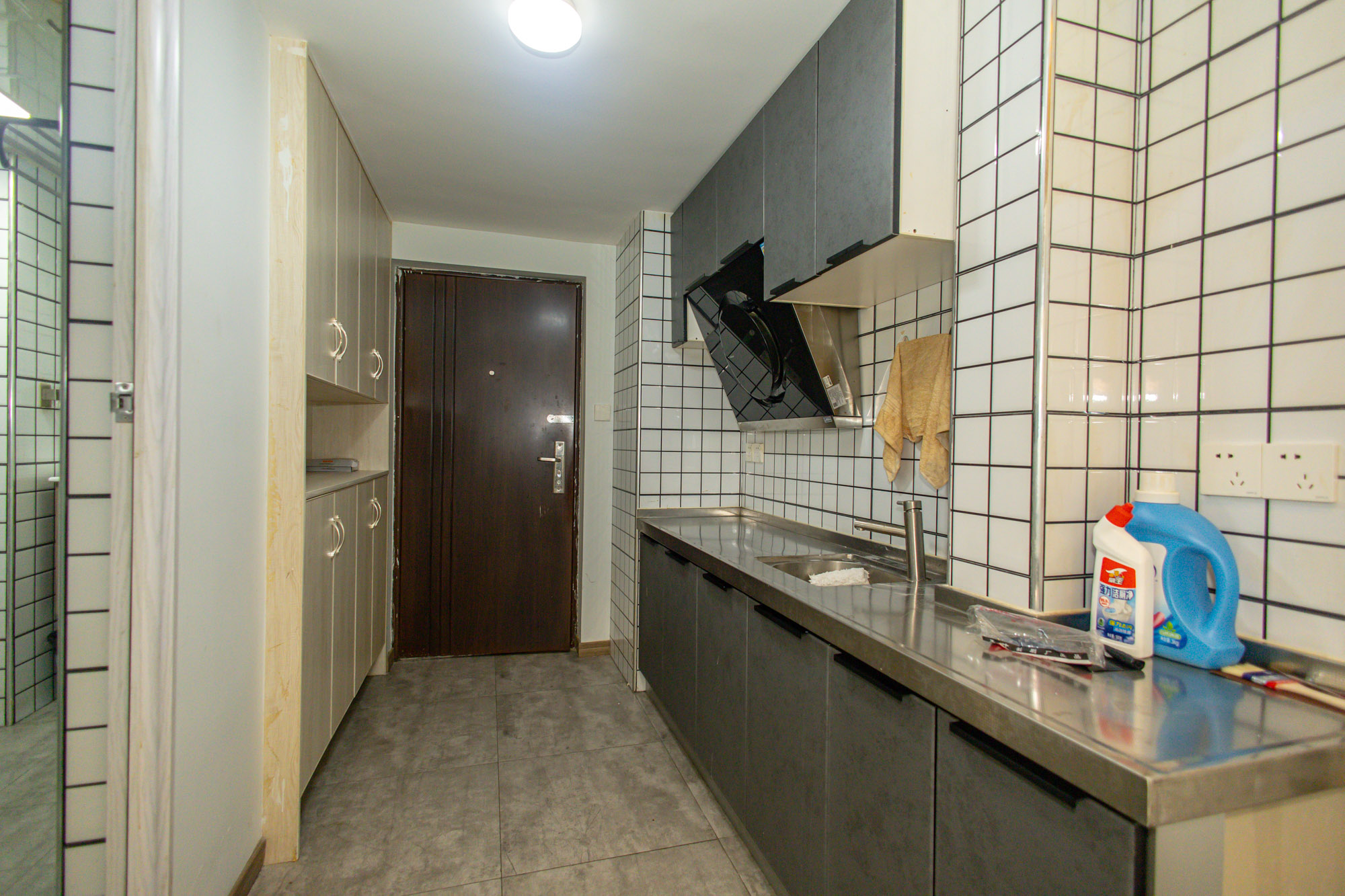 华润置地广场二期  2室1厅1卫    35.8万 华润置地广场二期  2室1厅1卫    35.8万厨房