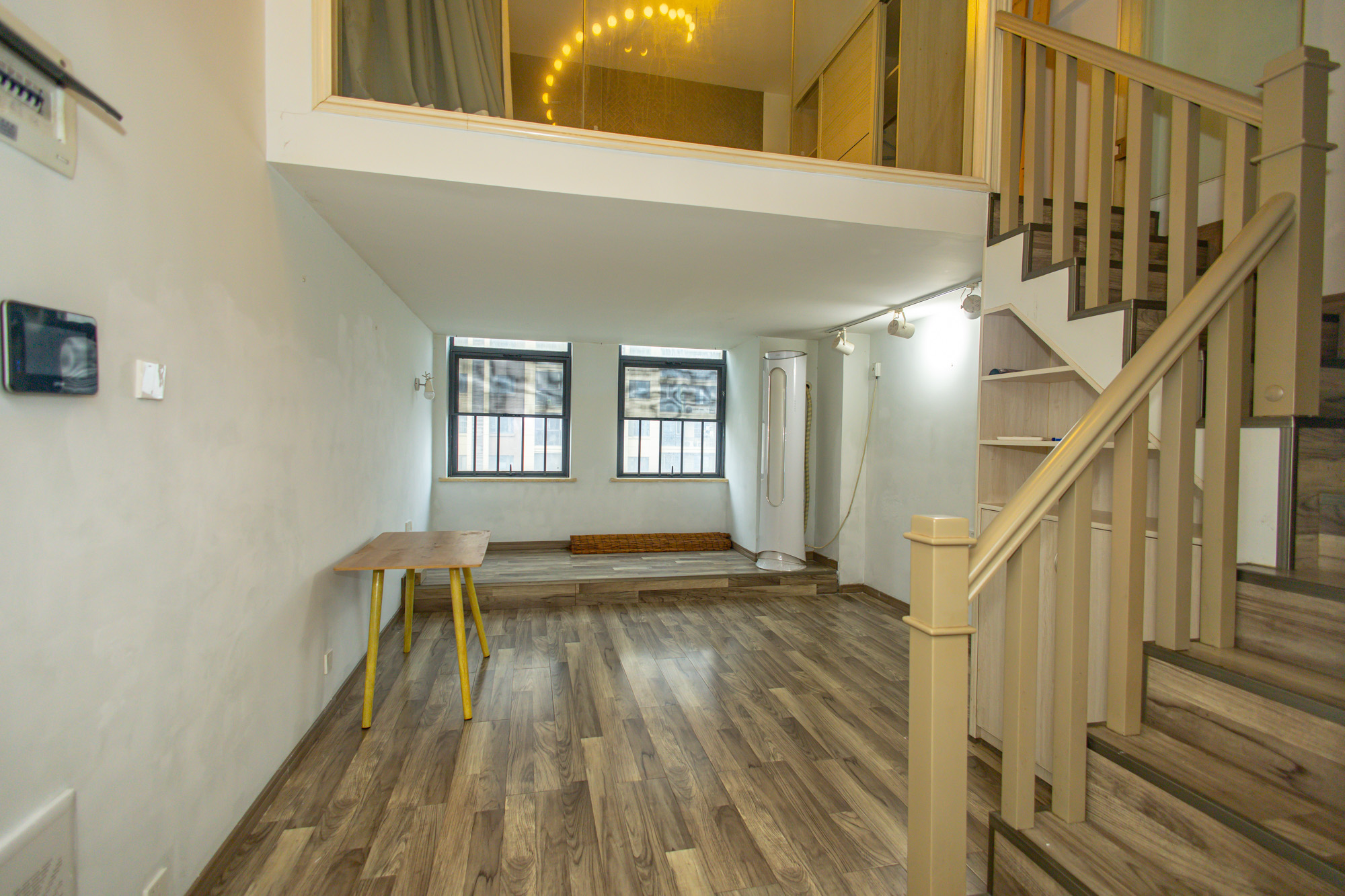 华润置地广场二期  2室1厅1卫    35.8万 华润置地广场二期  2室1厅1卫    35.8万客厅