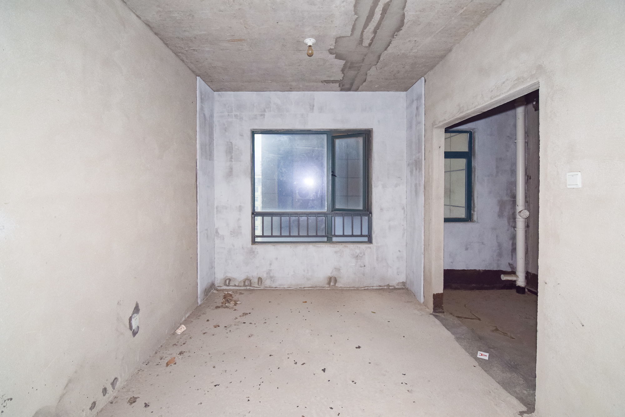 丽景华庭 3室2厅2卫 82.0万 丽景华庭 3室2厅2卫 82.0万客厅