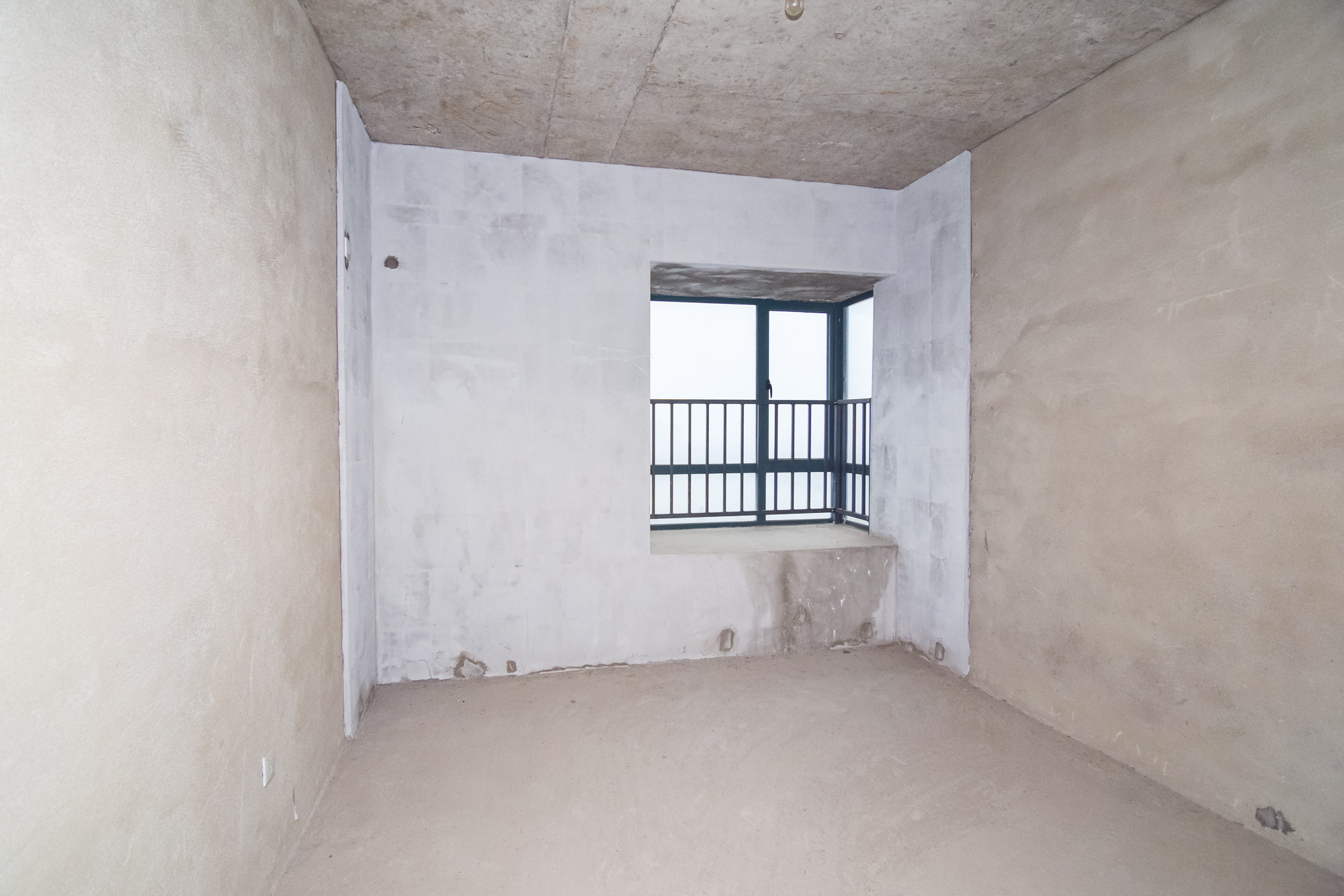 丽景华庭 3室2厅2卫 82.0万 丽景华庭 3室2厅2卫 82.0万卧室