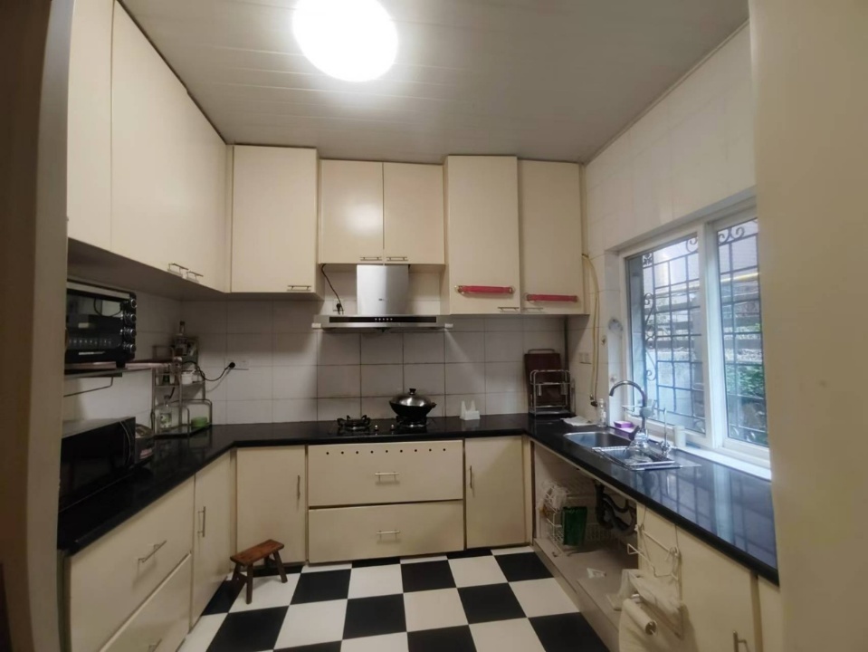 源园新村 8室2厅3卫 168.0万 源园新村 8室2厅3卫 168.0万室内图