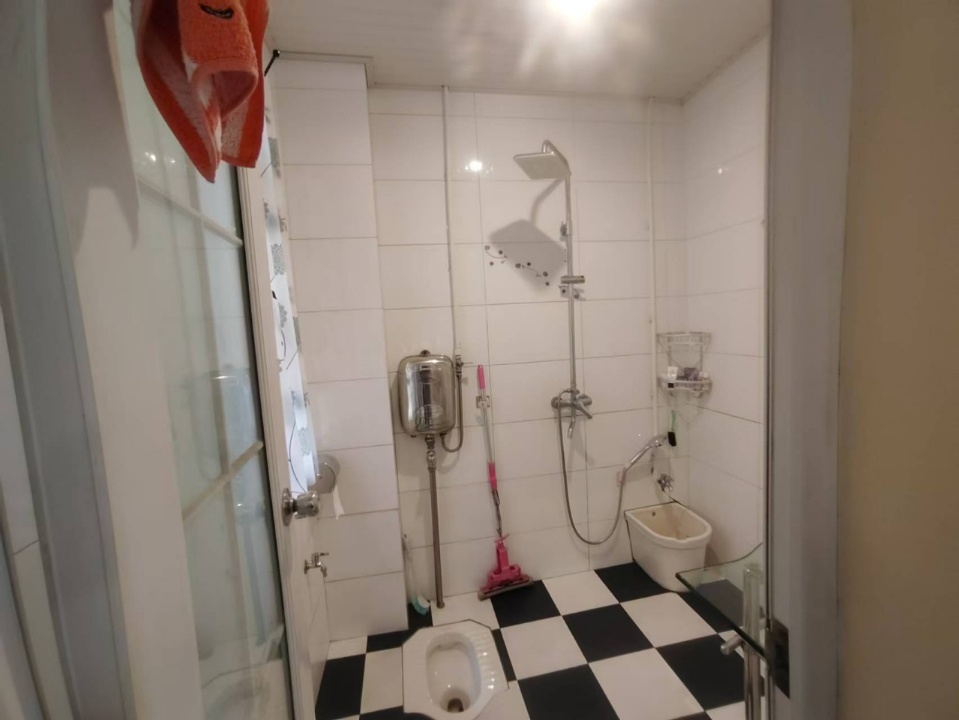 源园新村 8室2厅3卫 168.0万 源园新村 8室2厅3卫 168.0万室内图