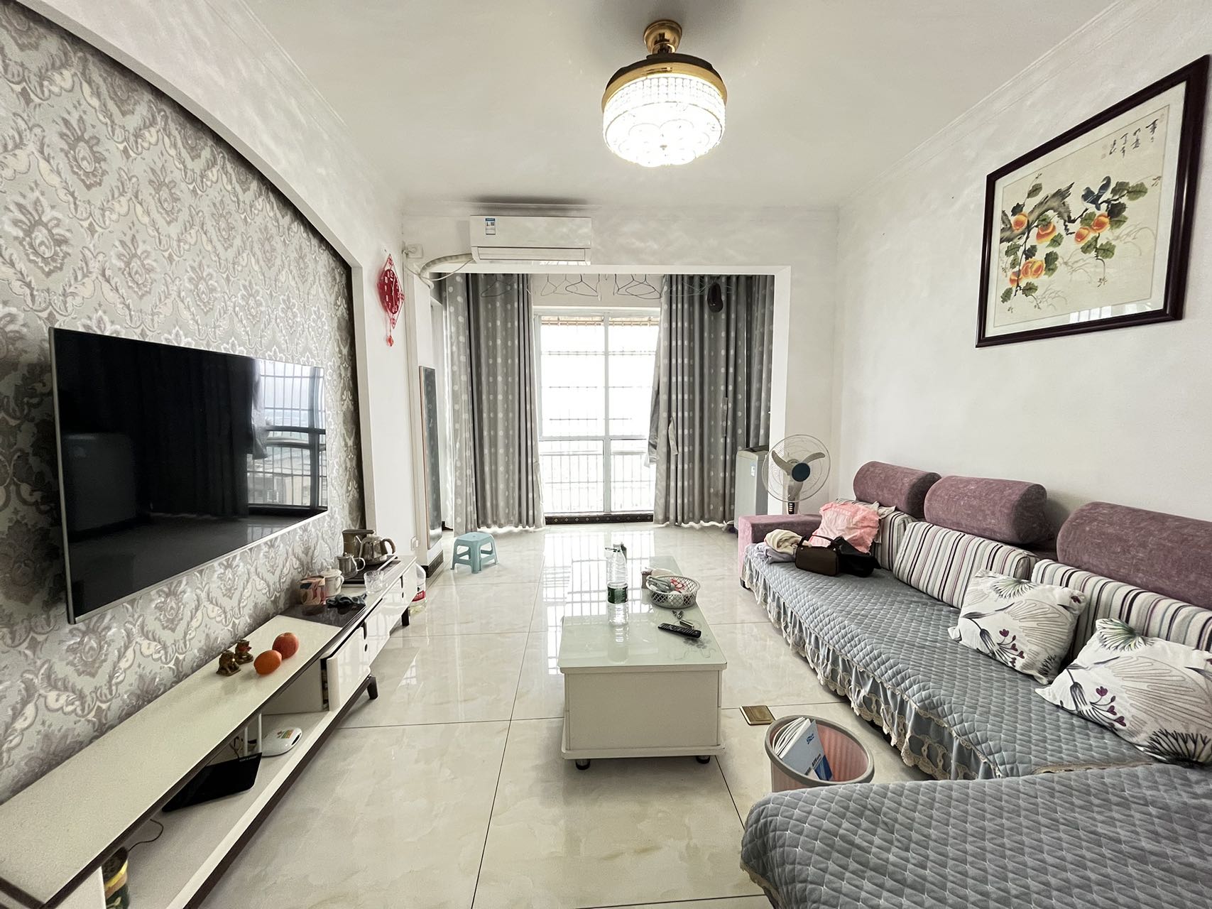 可可小城（麓谷可可小城)  2室2厅1卫    2400.0元/月