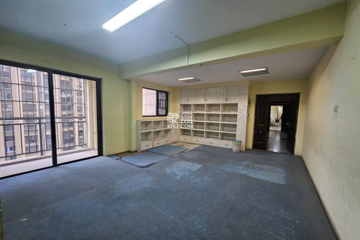 慧谷阳光 3室2厅2卫 55.0万 慧谷阳光 3室2厅2卫 55.0万室内图