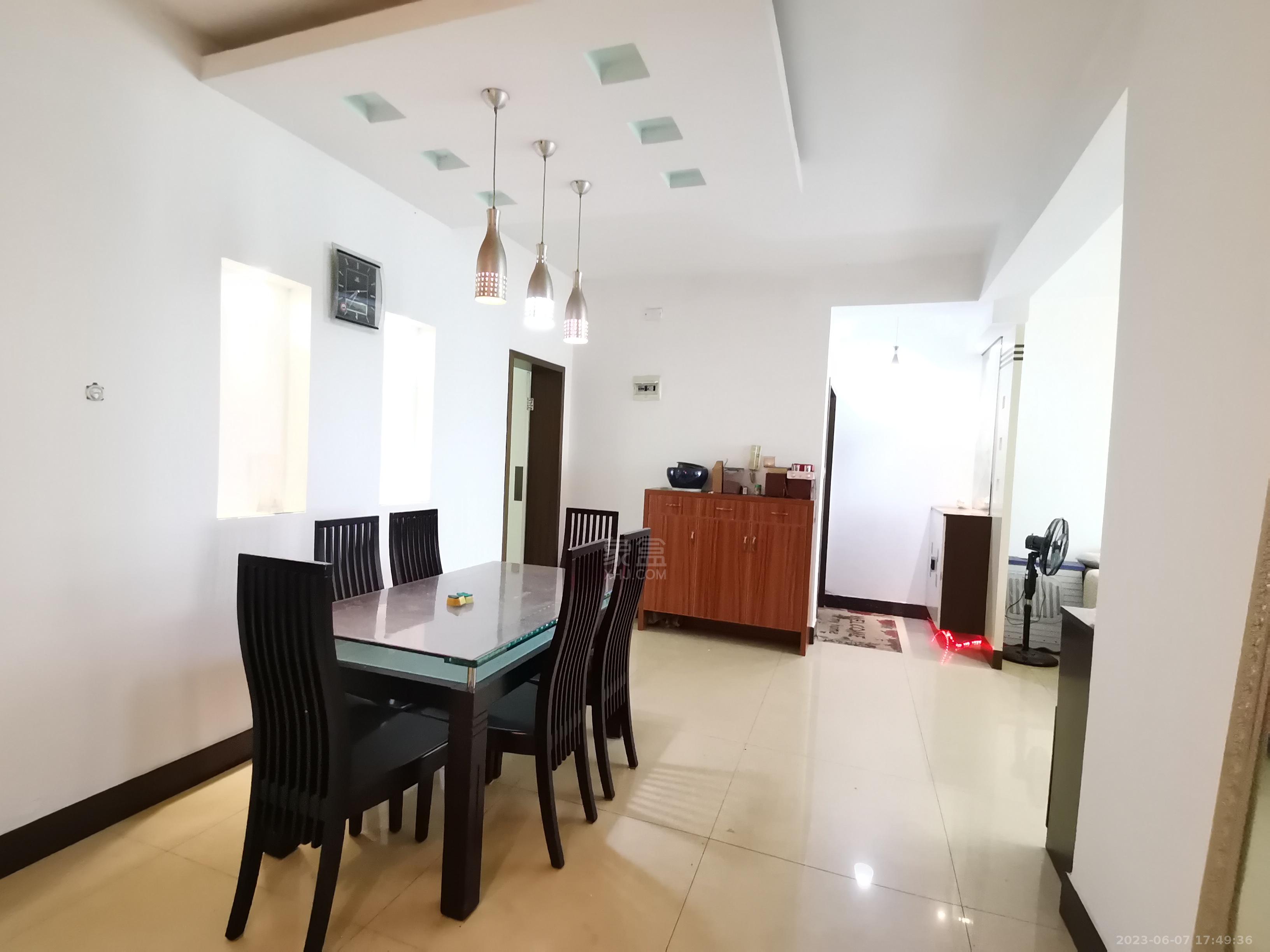 益民小区 4室2厅2卫 1300.0元/月 益民小区 4室2厅2卫 1300.0元/月室内图