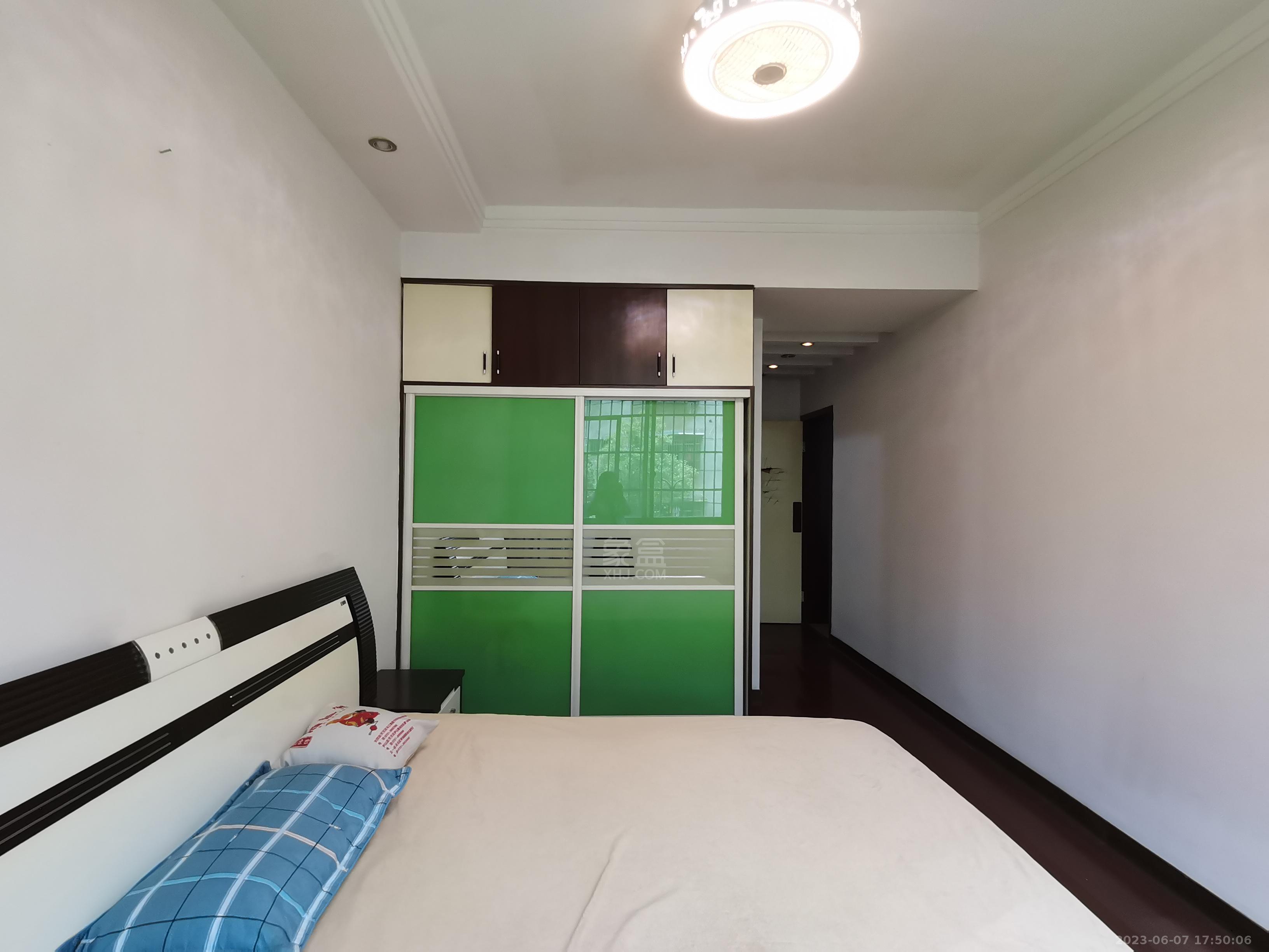 益民小区 4室2厅2卫 1300.0元/月 益民小区 4室2厅2卫 1300.0元/月室内图