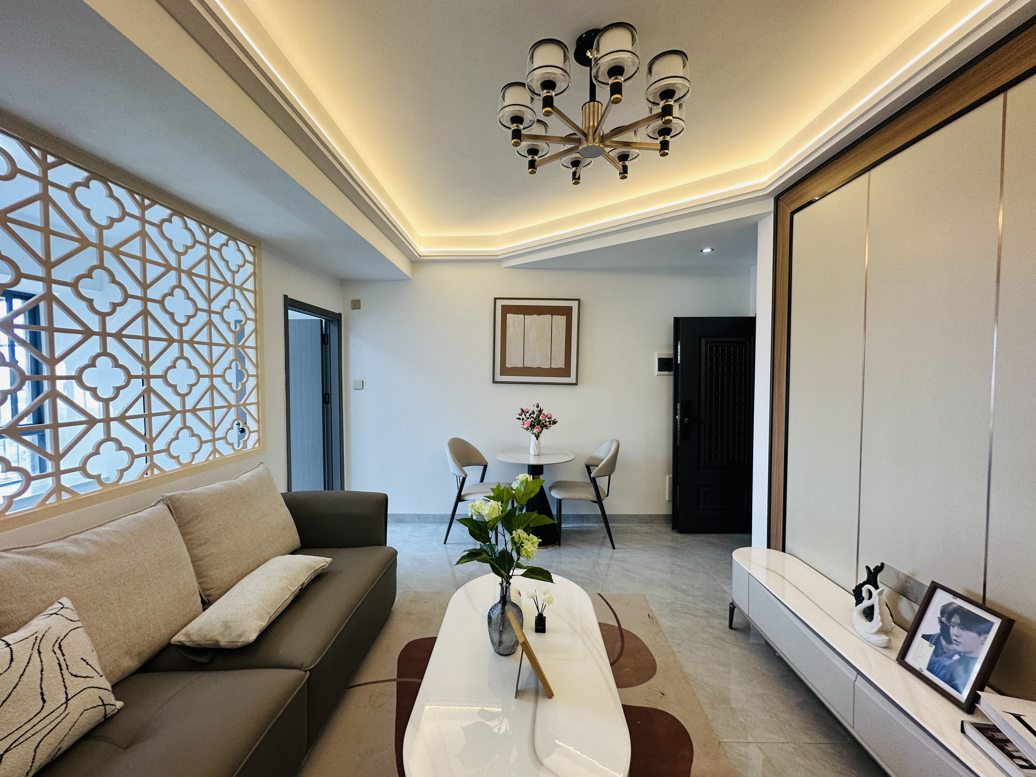 秀山观海苑 1室1厅1卫 45.0万 秀山观海苑 1室1厅1卫 45.0万客厅