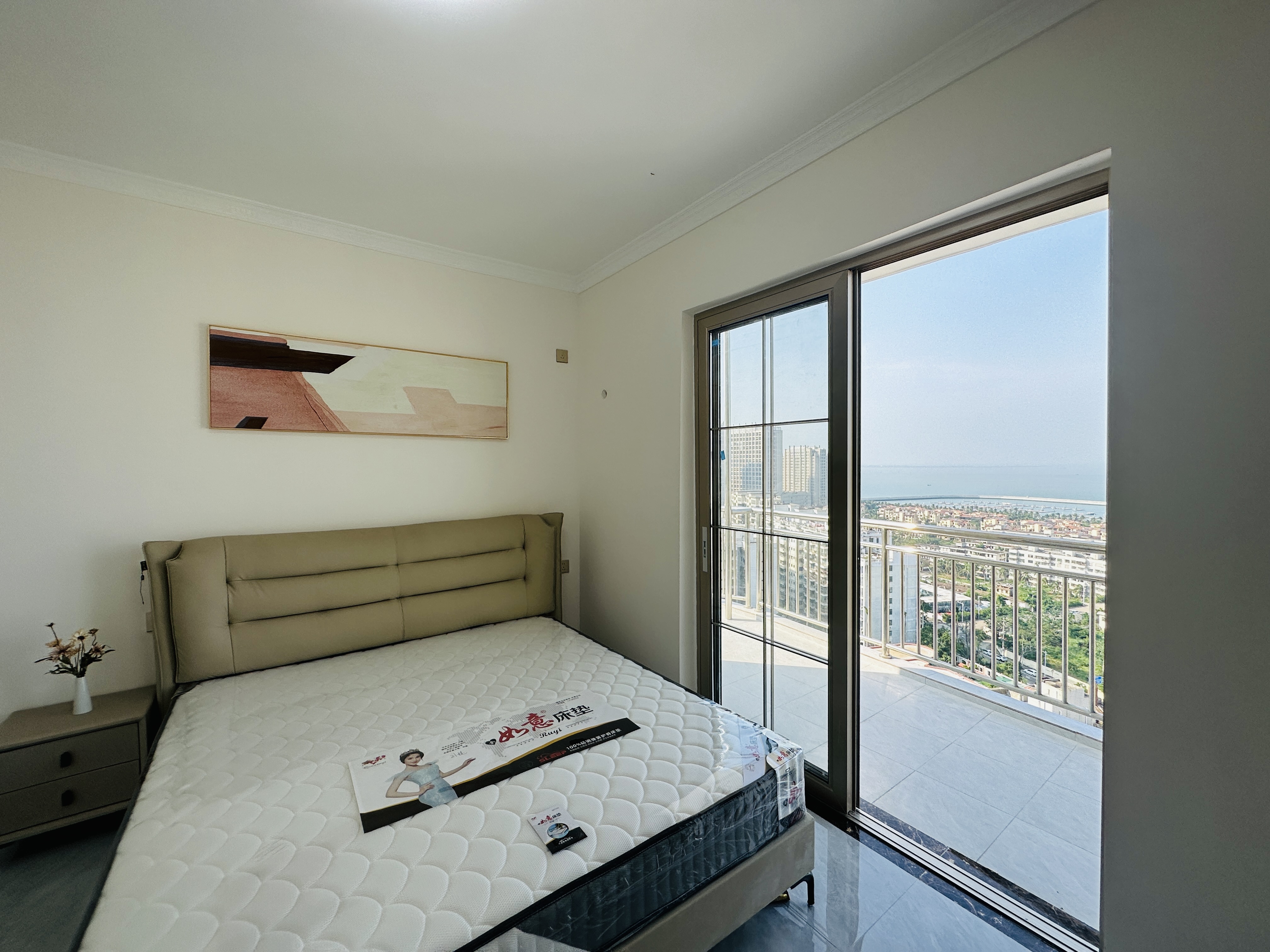 秀山观海苑 2室1厅1卫 83.0万 秀山观海苑 2室1厅1卫 83.0万卧室