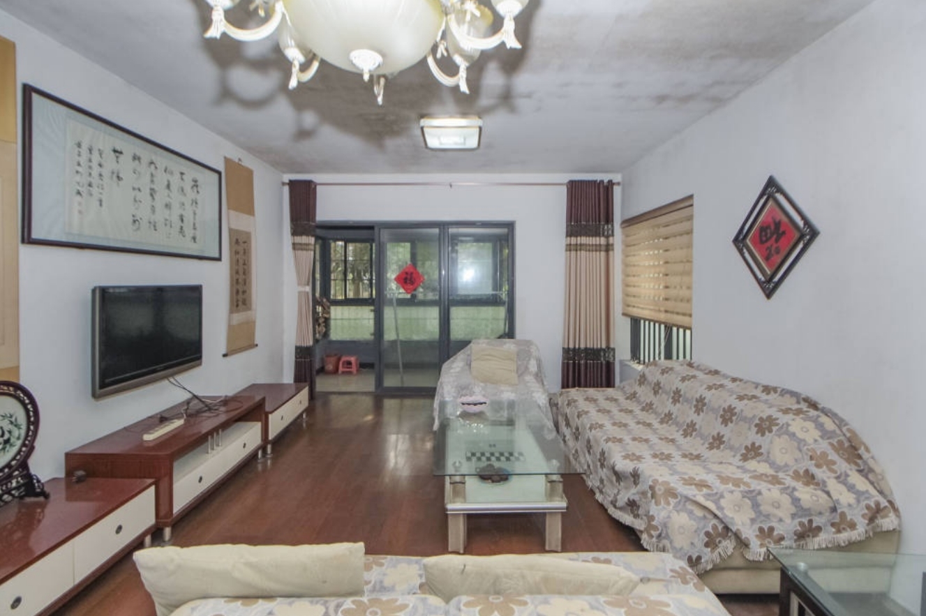 阳光100一期、四五期 4室2厅2卫 2600.0元/月 阳光100一期、四五期 4室2厅2卫 2600.0元/月室内图