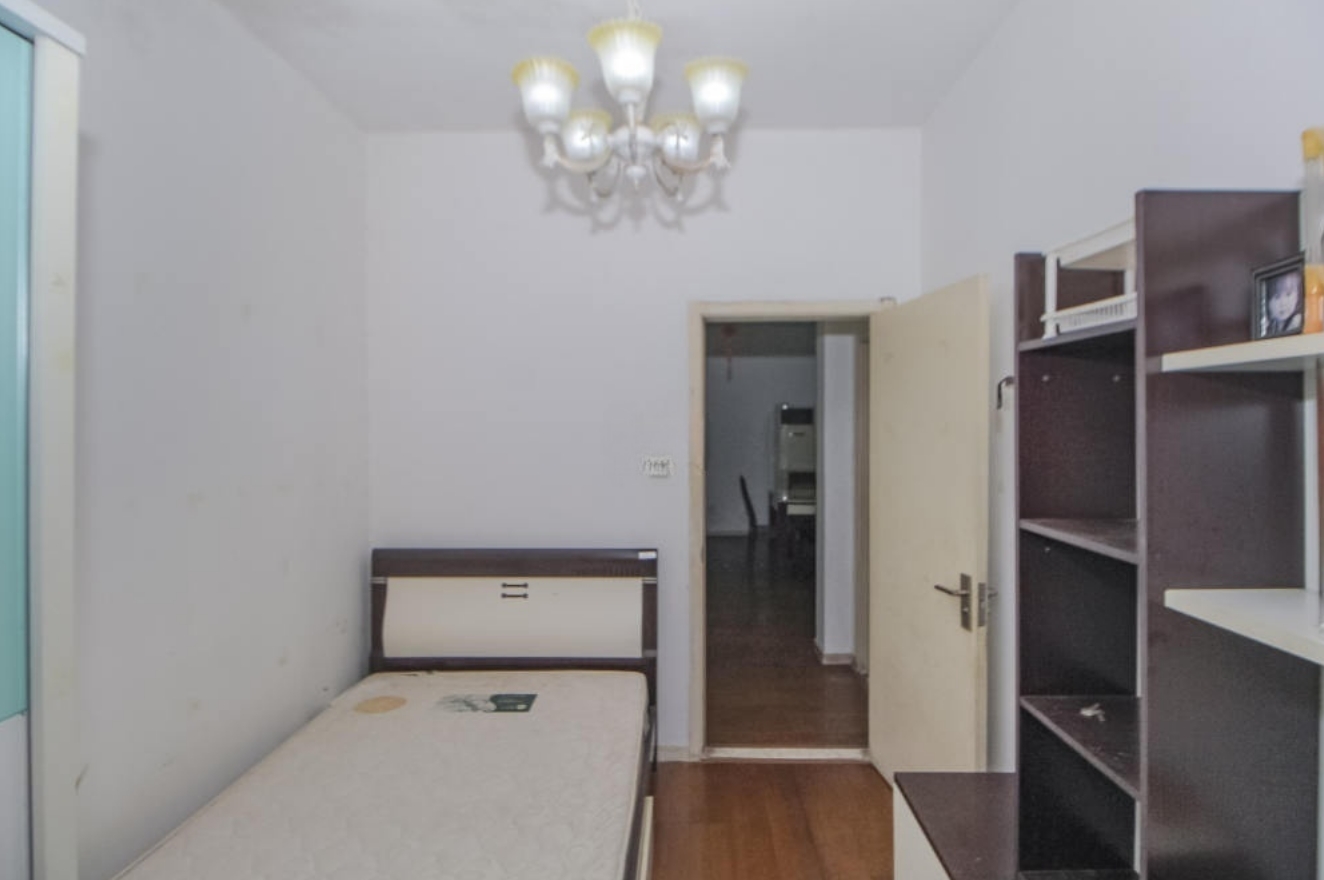 阳光100一期、四五期 4室2厅2卫 2600.0元/月 阳光100一期、四五期 4室2厅2卫 2600.0元/月室内图