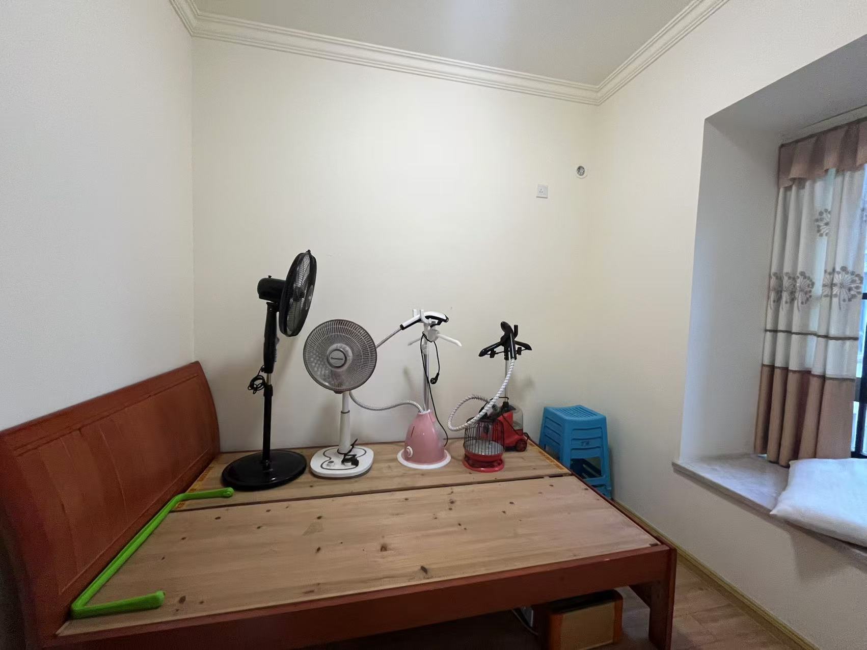 碧桂园 3室2厅1卫 1800.0元/月 碧桂园 3室2厅1卫 1800.0元/月室内图