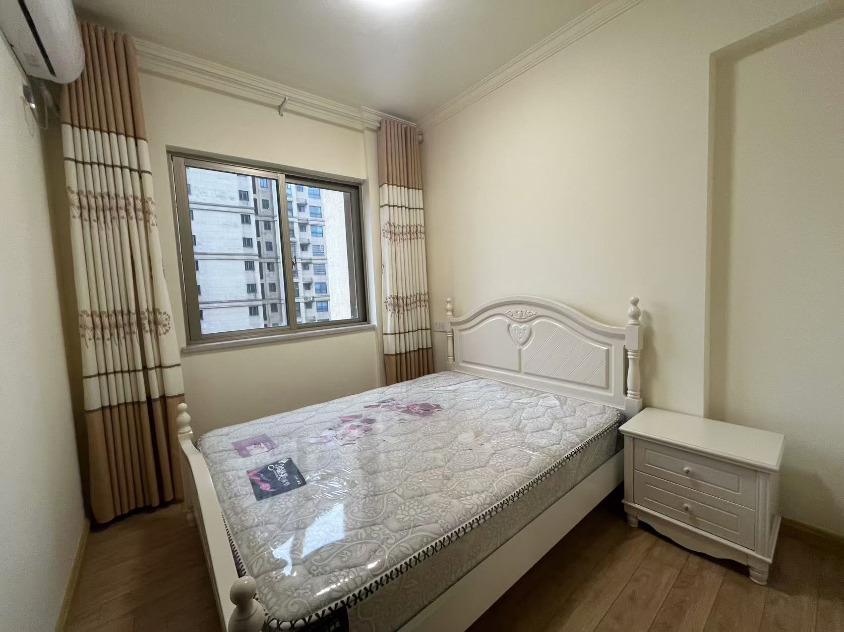 碧桂园 3室2厅1卫 1800.0元/月 碧桂园 3室2厅1卫 1800.0元/月室内图