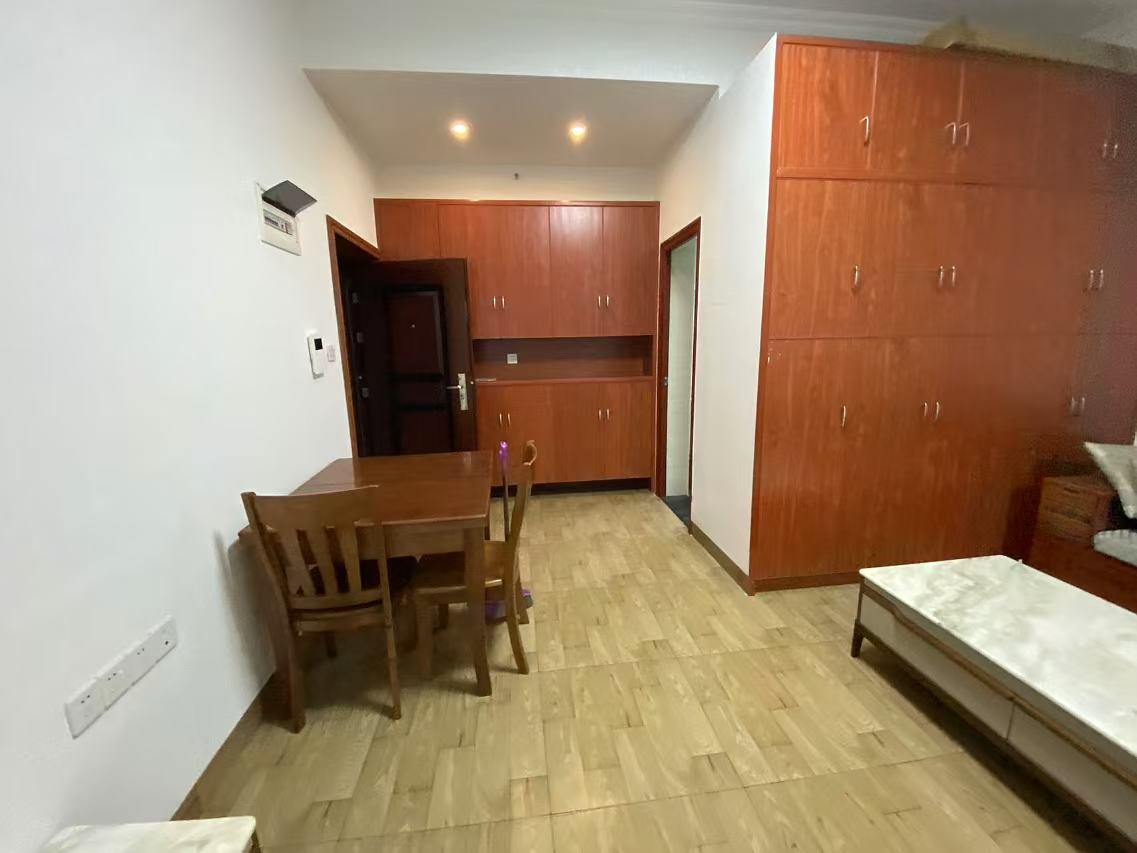 中泰财富湘江 1室1厅1卫 1300.0元/月 中泰财富湘江 1室1厅1卫 1300.0元/月室内图