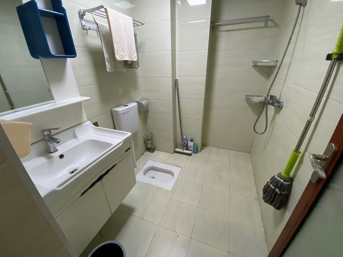 中泰财富湘江 1室1厅1卫 1300.0元/月 中泰财富湘江 1室1厅1卫 1300.0元/月室内图