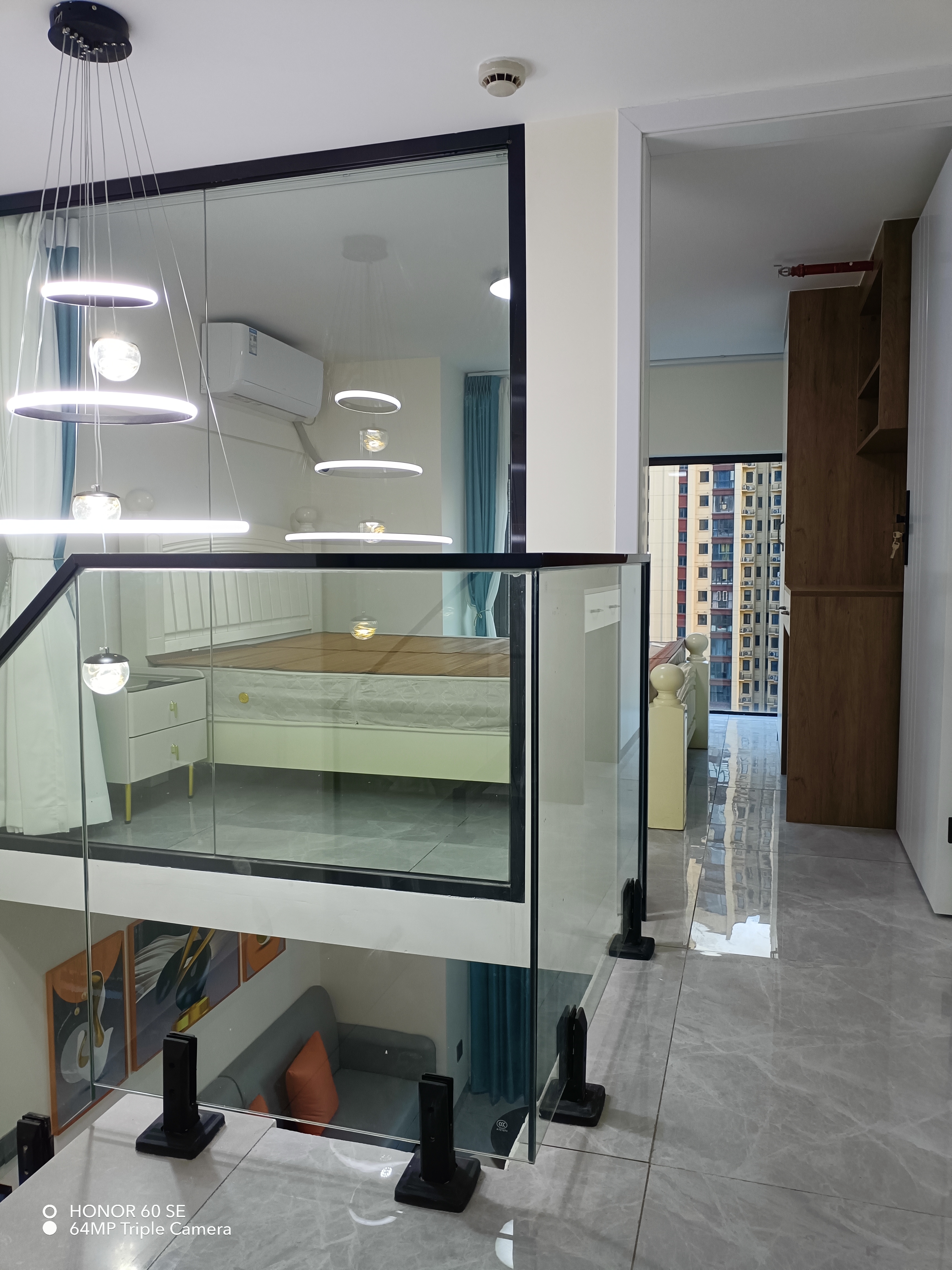 卓越江岸  2室1厅1卫    2200.0元/月 卓越江岸  2室1厅1卫    2200.0元/月室内图